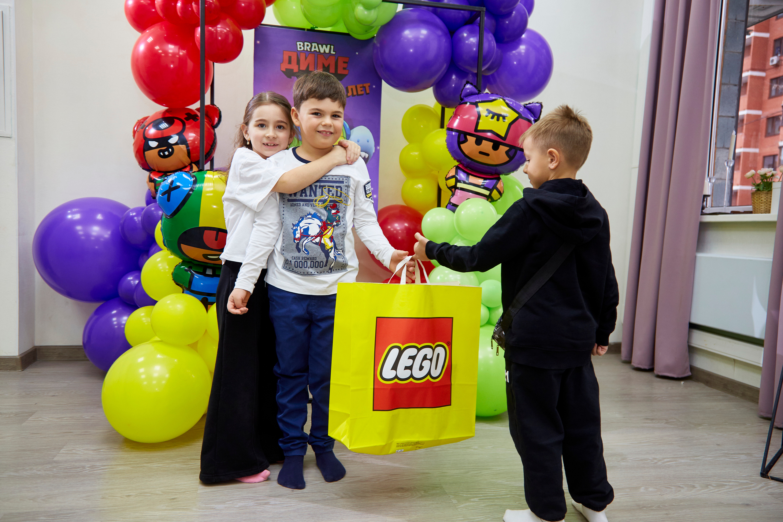 Диме 8 лет. Brawl Stars. Свадебный фотограф Москва и Московская область Борисов Сергей