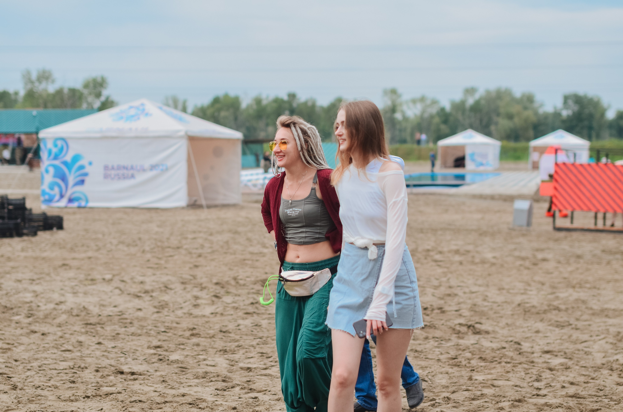 Фестиваль «Грань» 2025. Спортивная площадка. Денисова Аля — фотограф для парных съемок и индивидуальных историй в Барнауле