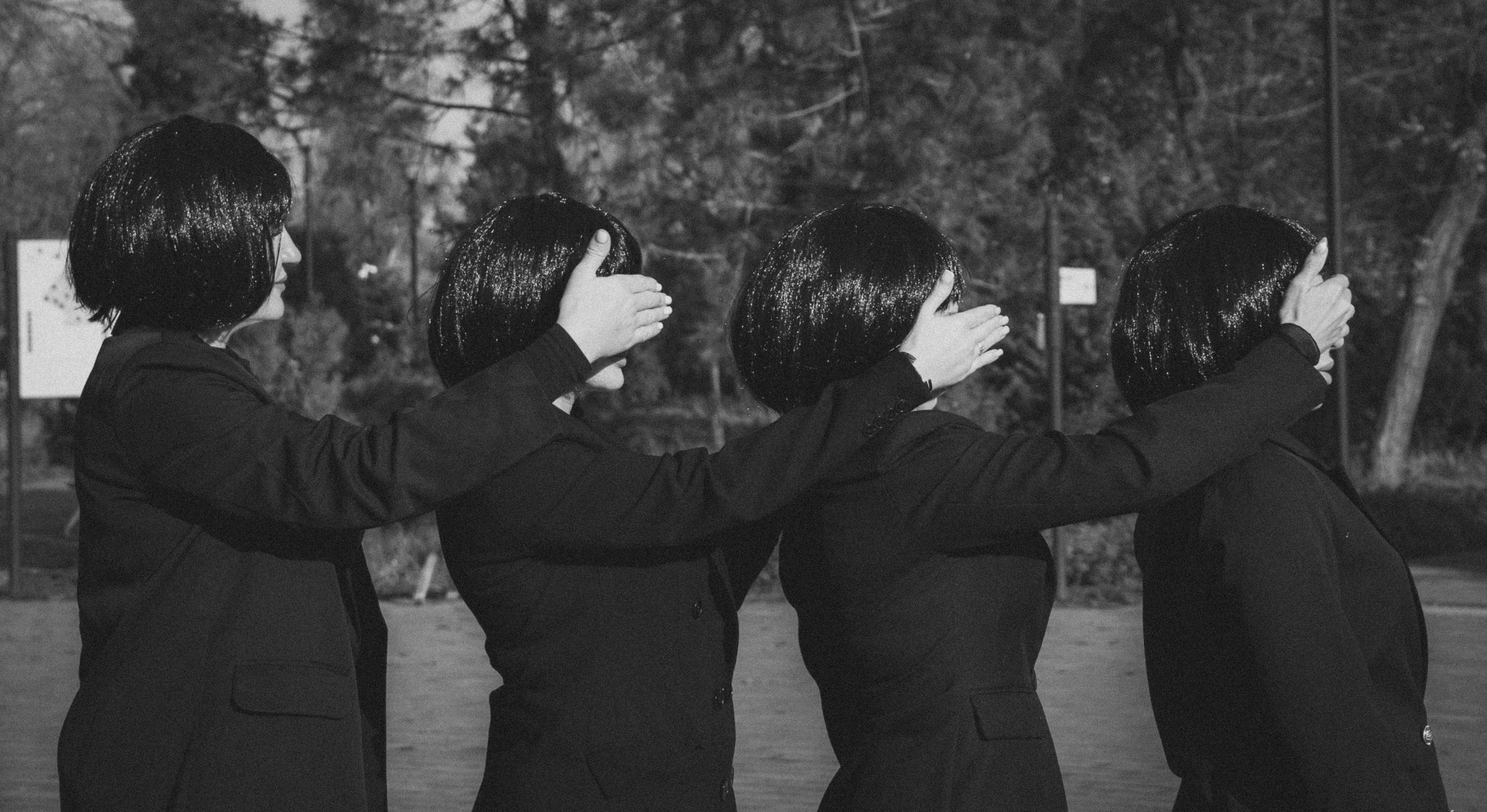 Девчонки в чёрном. Фотограф Таганрог