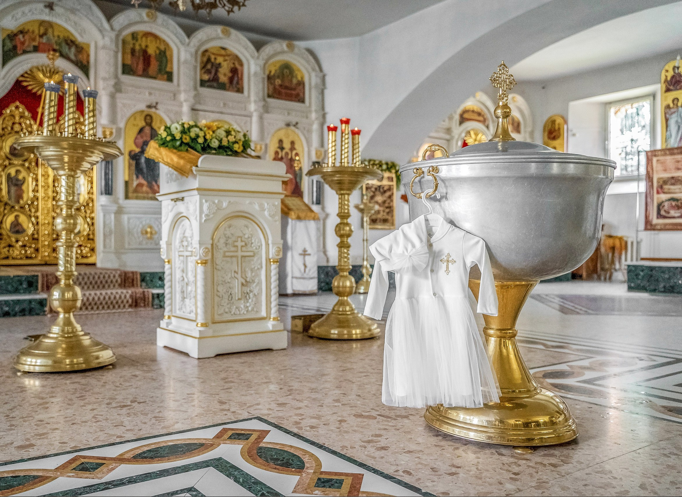 Фото и видеосъемка Церковных таинств, крещения, венчания. Фотограф Андрей Самородов