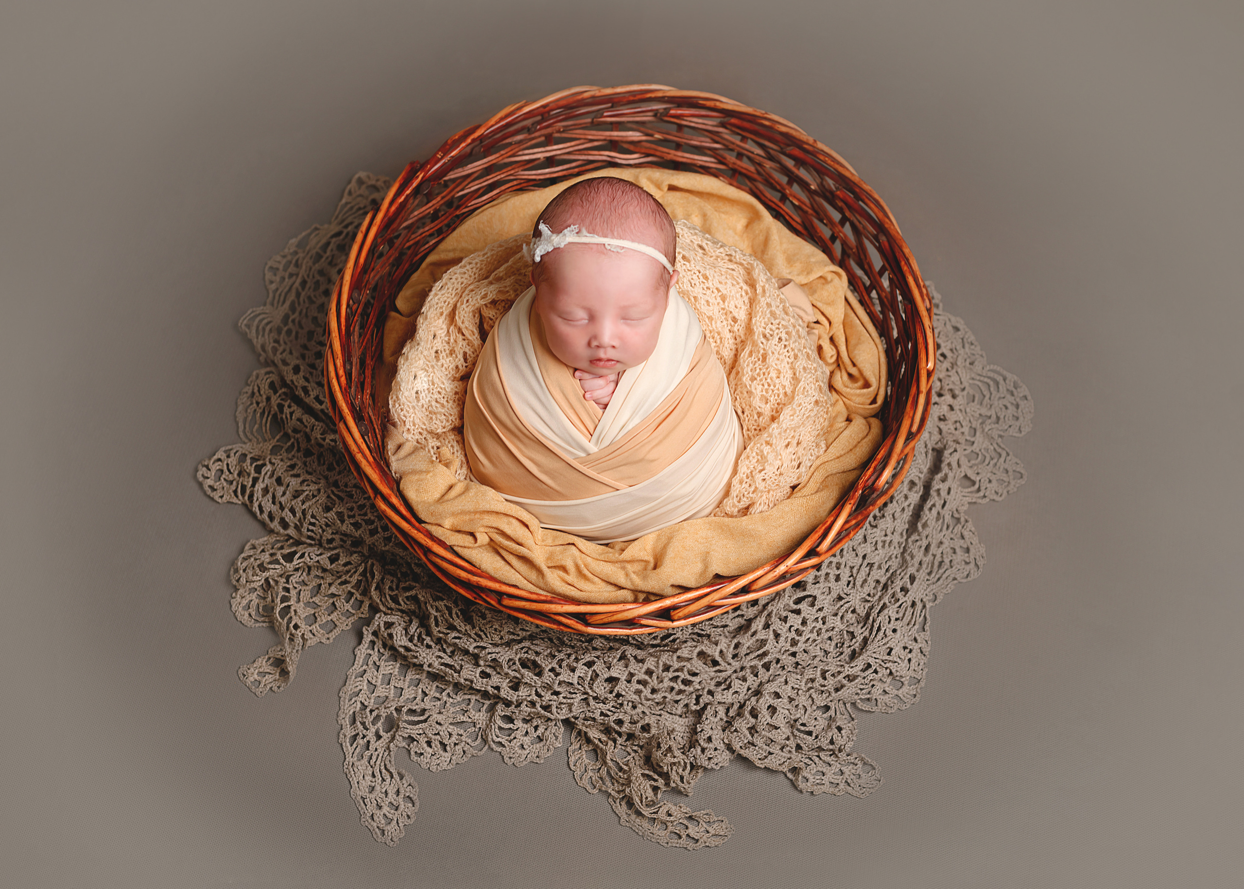 Новорожденные. Фотограф новорожденных в Актобе Екатерина Узингер