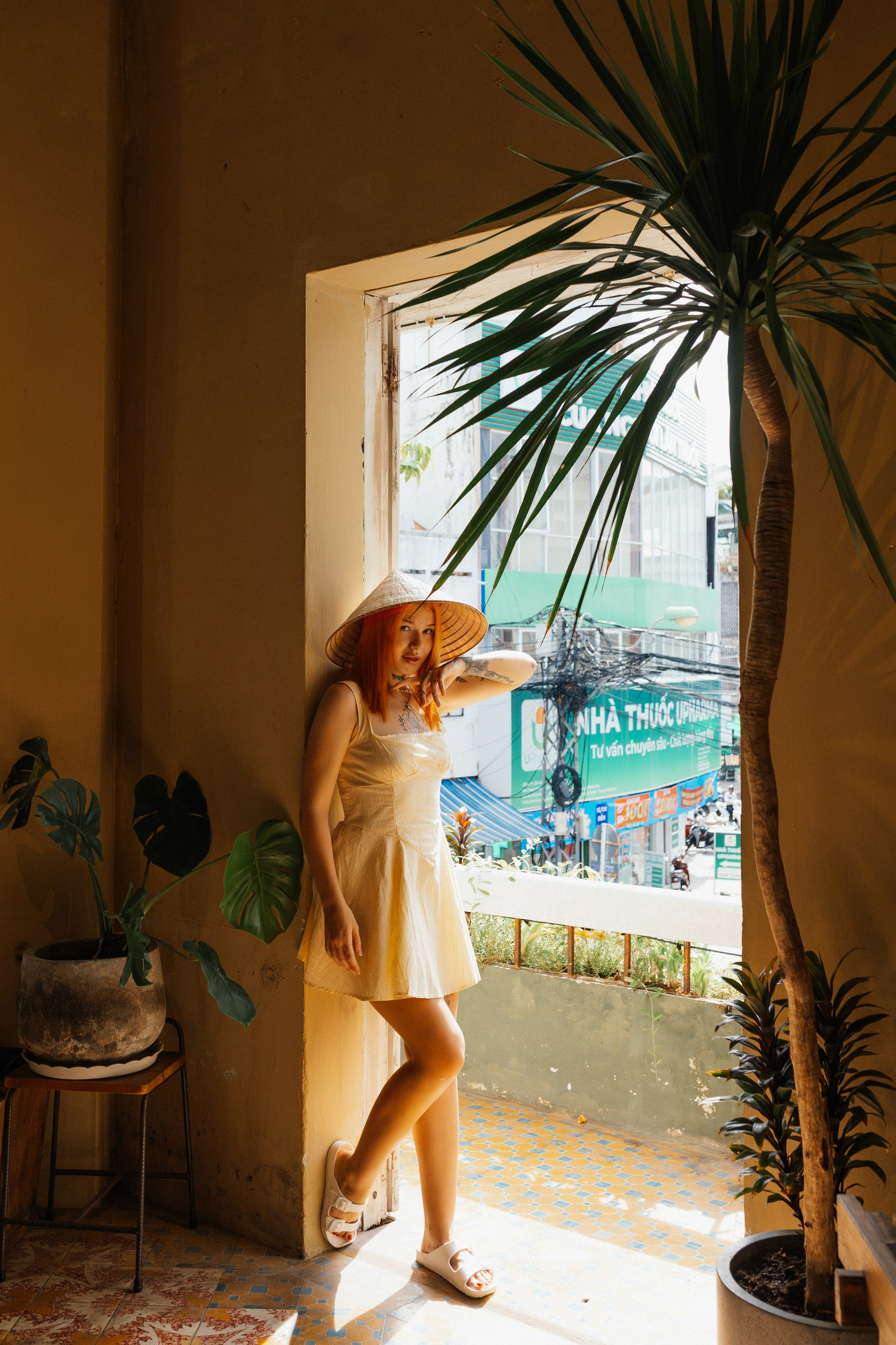 Елена и Полина на улицах Нячанга. Главная