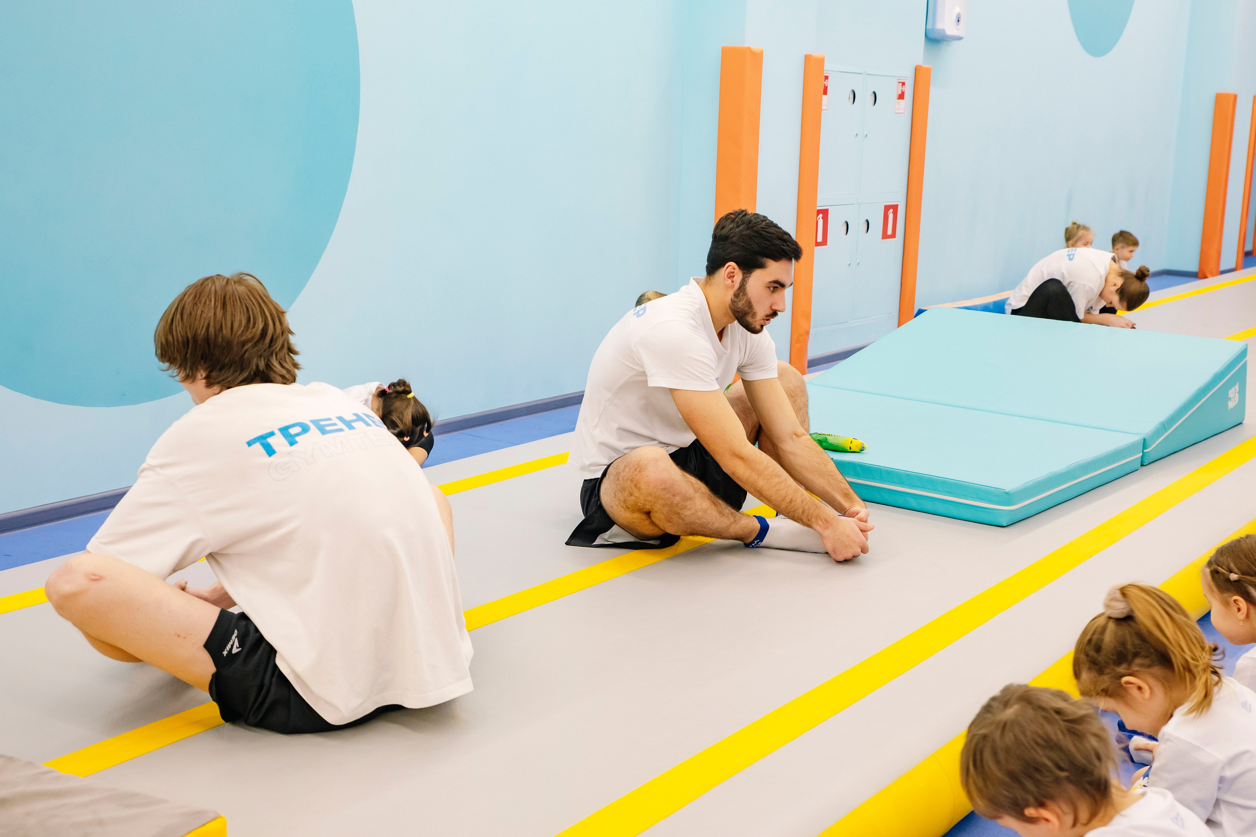 Соревнования по гимнастике в Gymkids Чертаново. Профессиональный фотограф в Москве | Заказать фотосессию и съемку