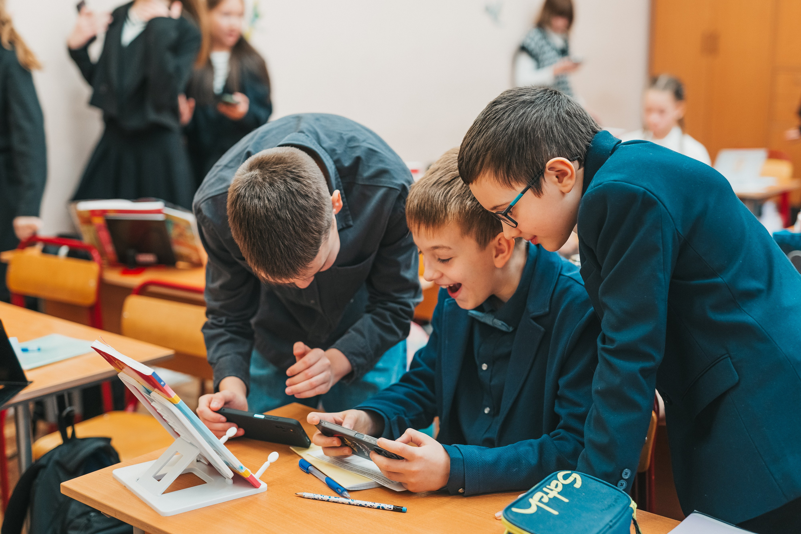 4 класс. Школьные альбомы и альбомы для детского сада. Юлия Осипова. Москва