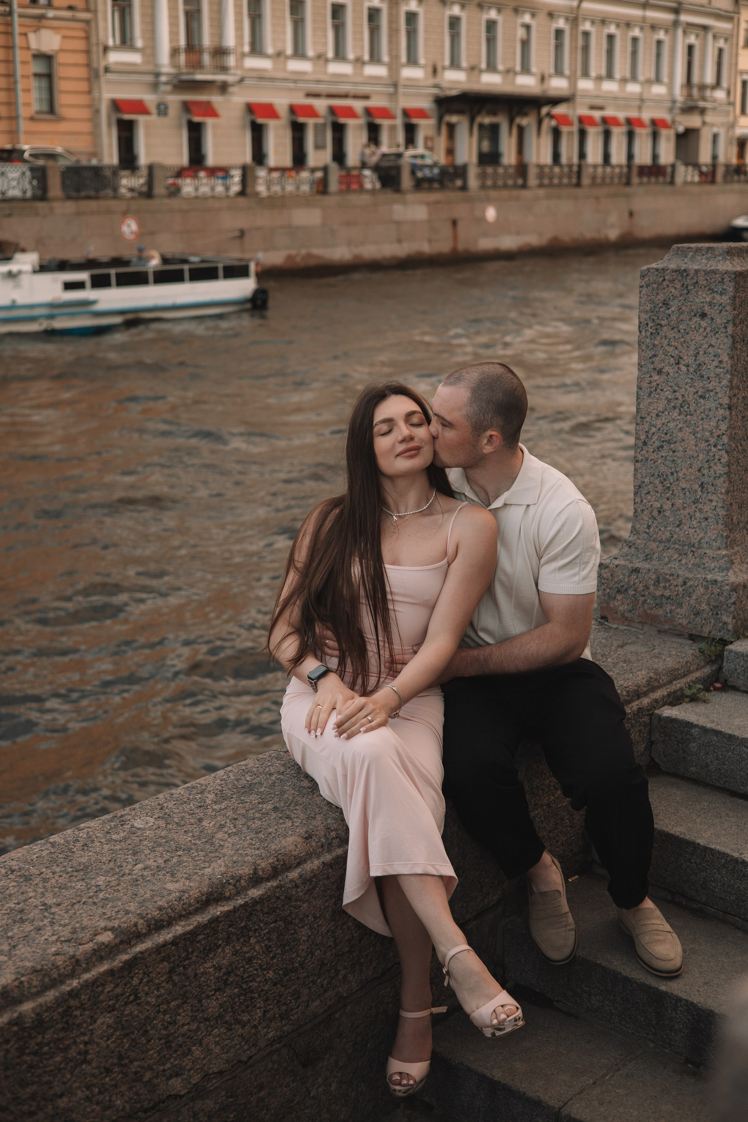 Ариана. Семейный фотограф в Санкт-Петербурге. Запечатление мгновений и ярких воспоминаний в Вашей жизни