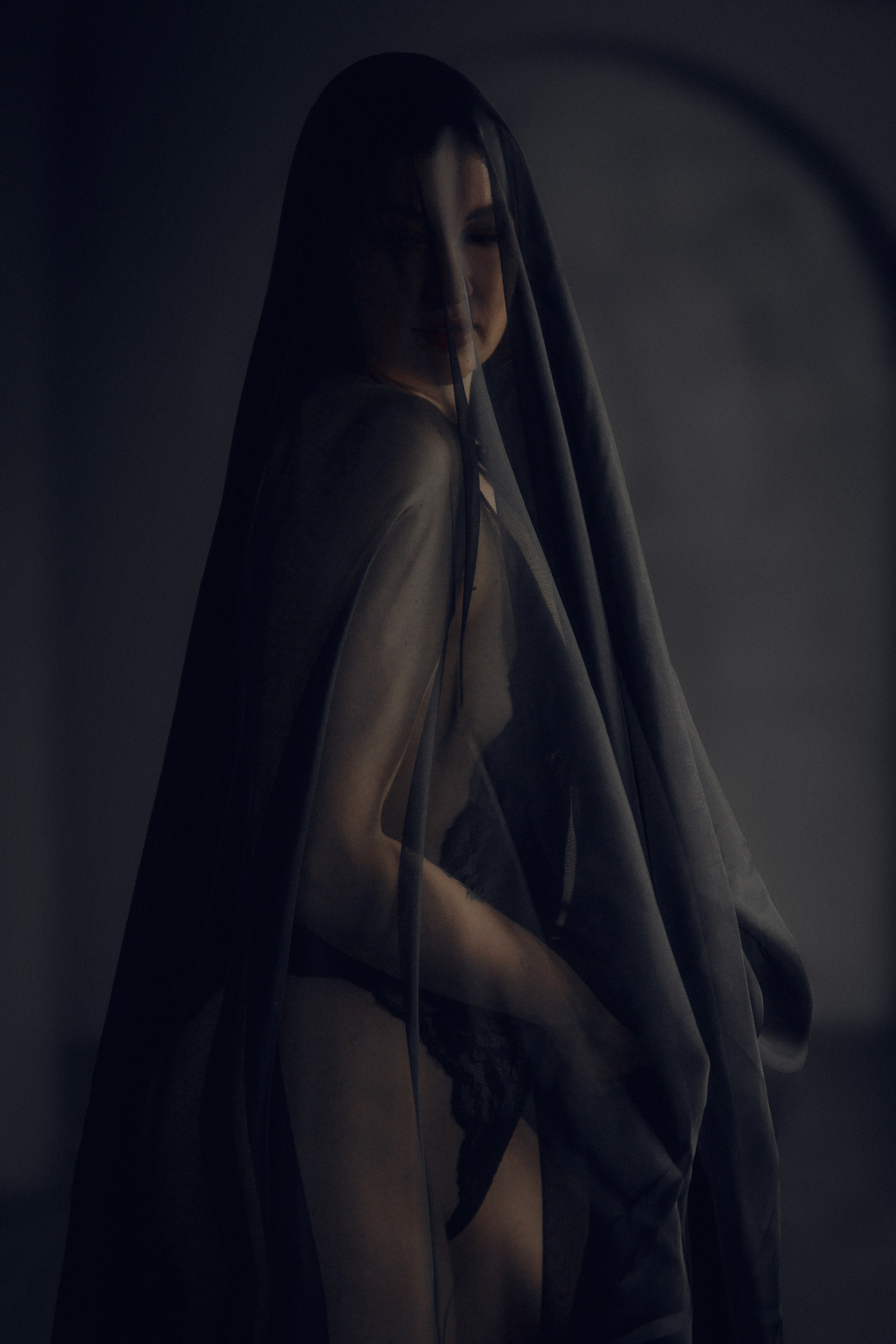 Фотосессия в студии с черной вуалью!