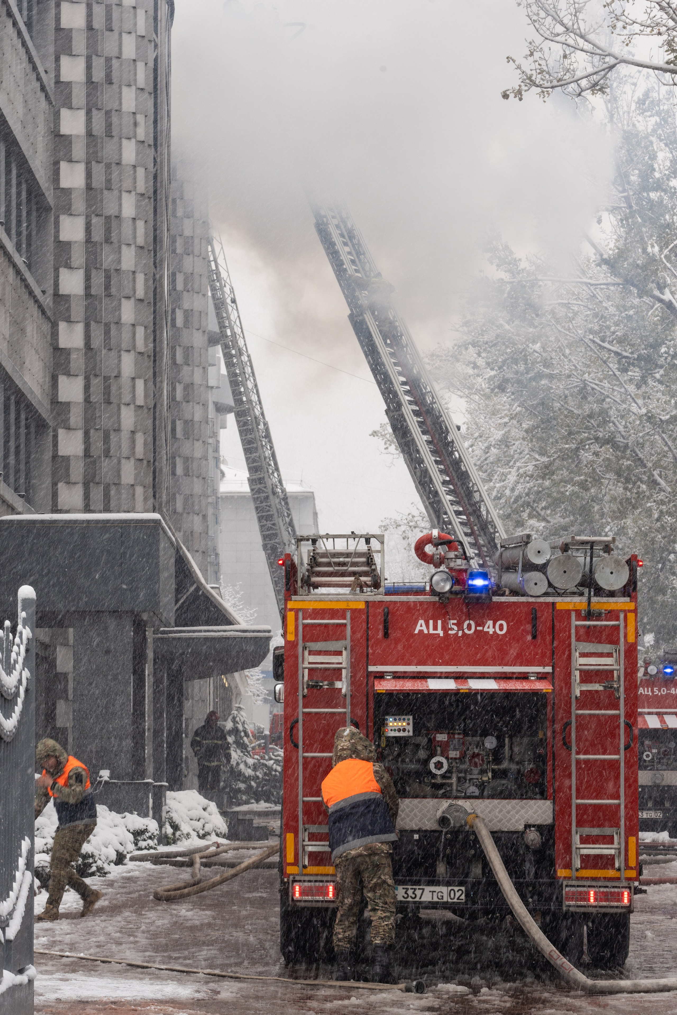 Тушение Пожара. Сайт Алматинского НЮ АРТ, будуар и фэшн фотографа Дениса Карпенко