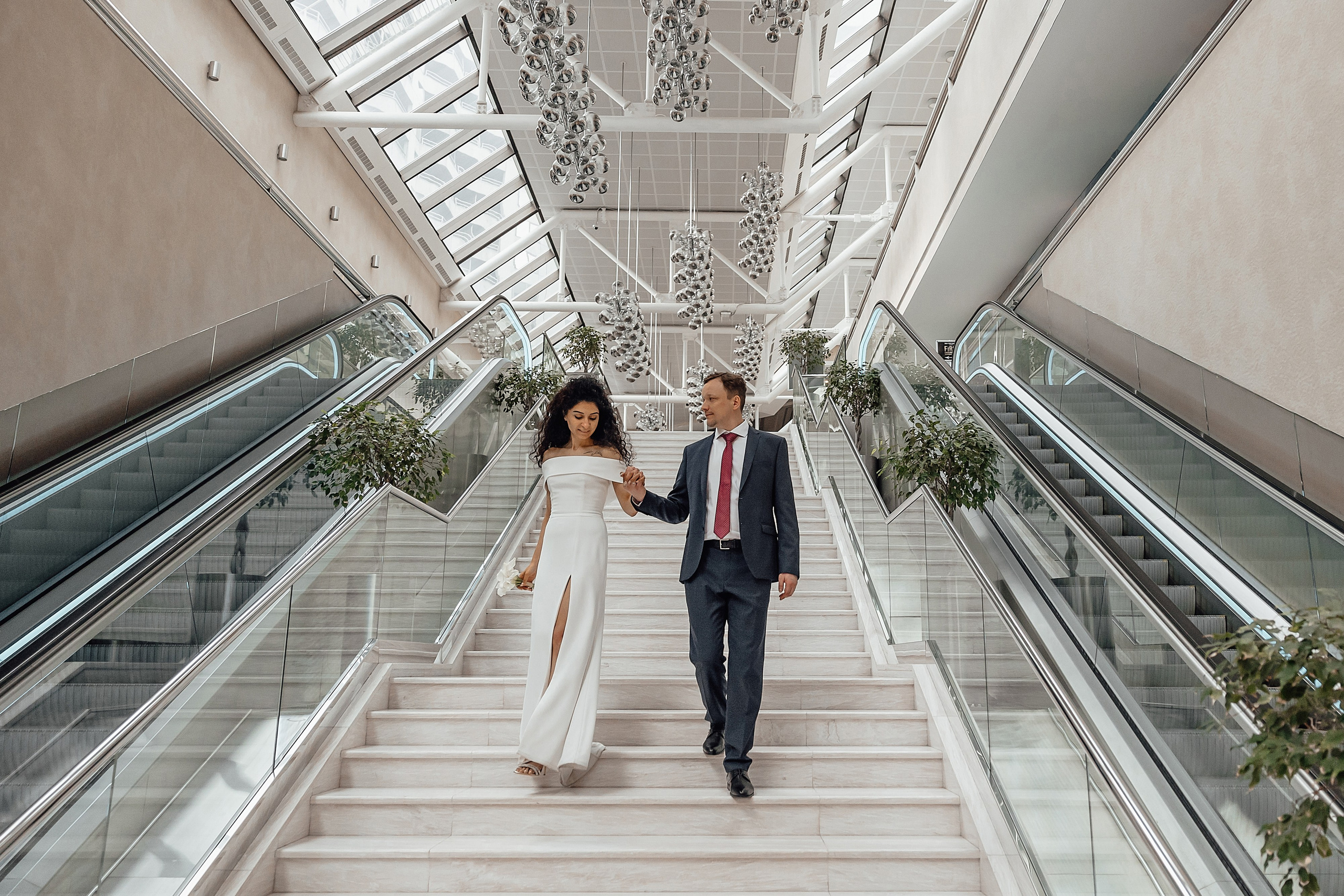 свадебная фотосессия в отеле garden plaza moscow WTC