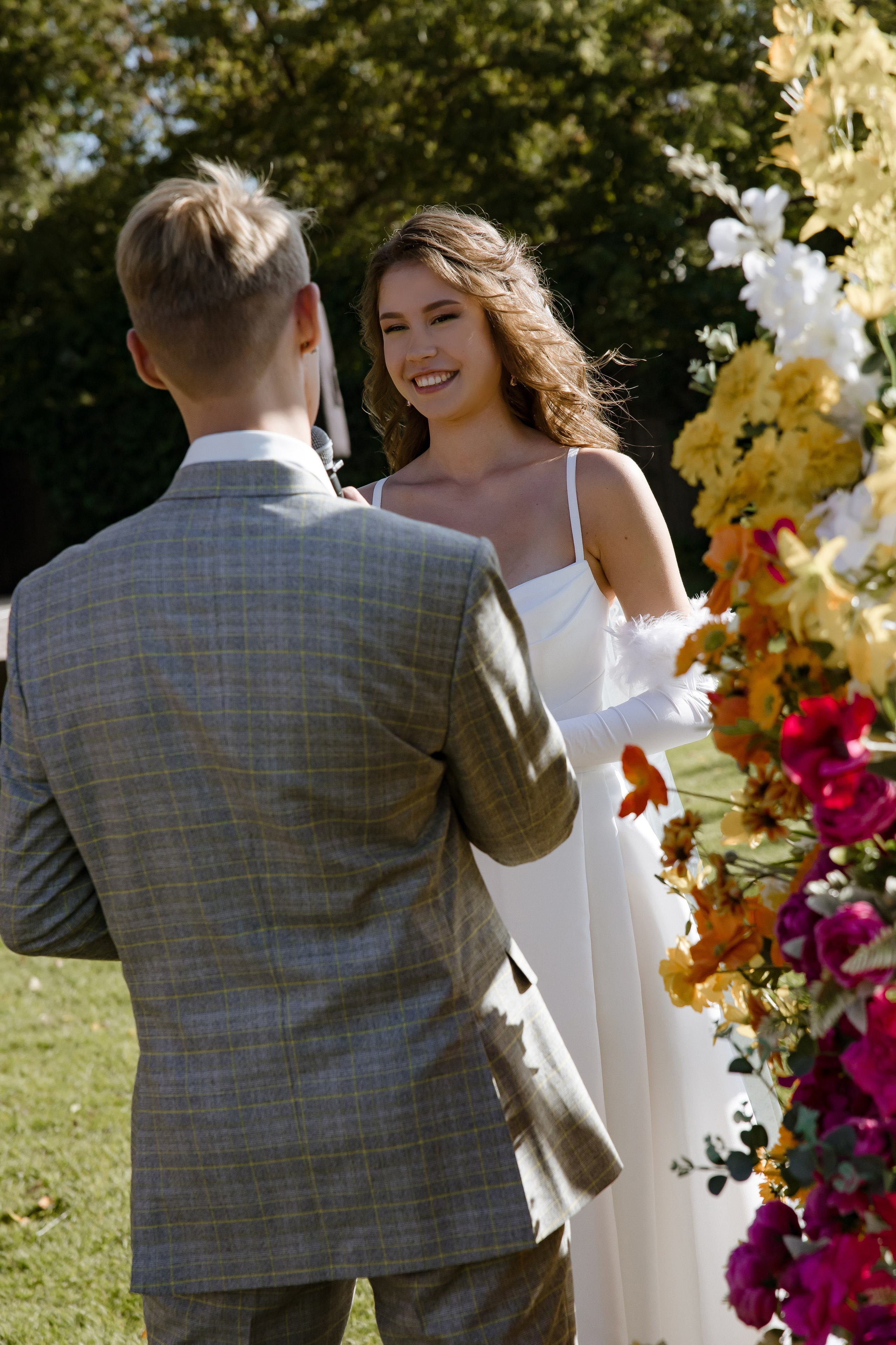 Яркая неоновая свадебная фотосессия в «Нет на карте». Свадебный и семейный фотограф в Самаре и Тольятти | Елена Топанцева