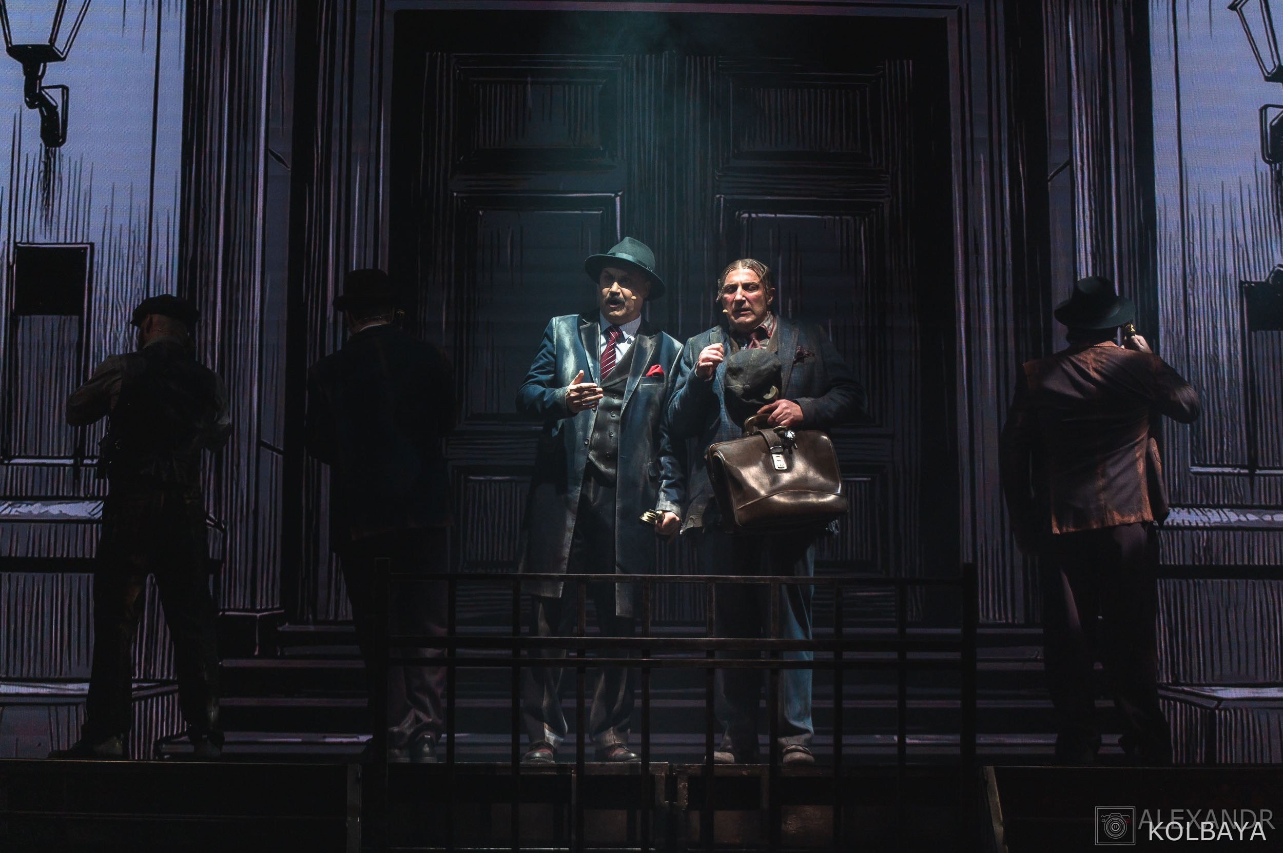 Фотографии со спектакля «Однажды в городе N». Концертный и театральный репортажный фотограф в Москве Александр Колбая
