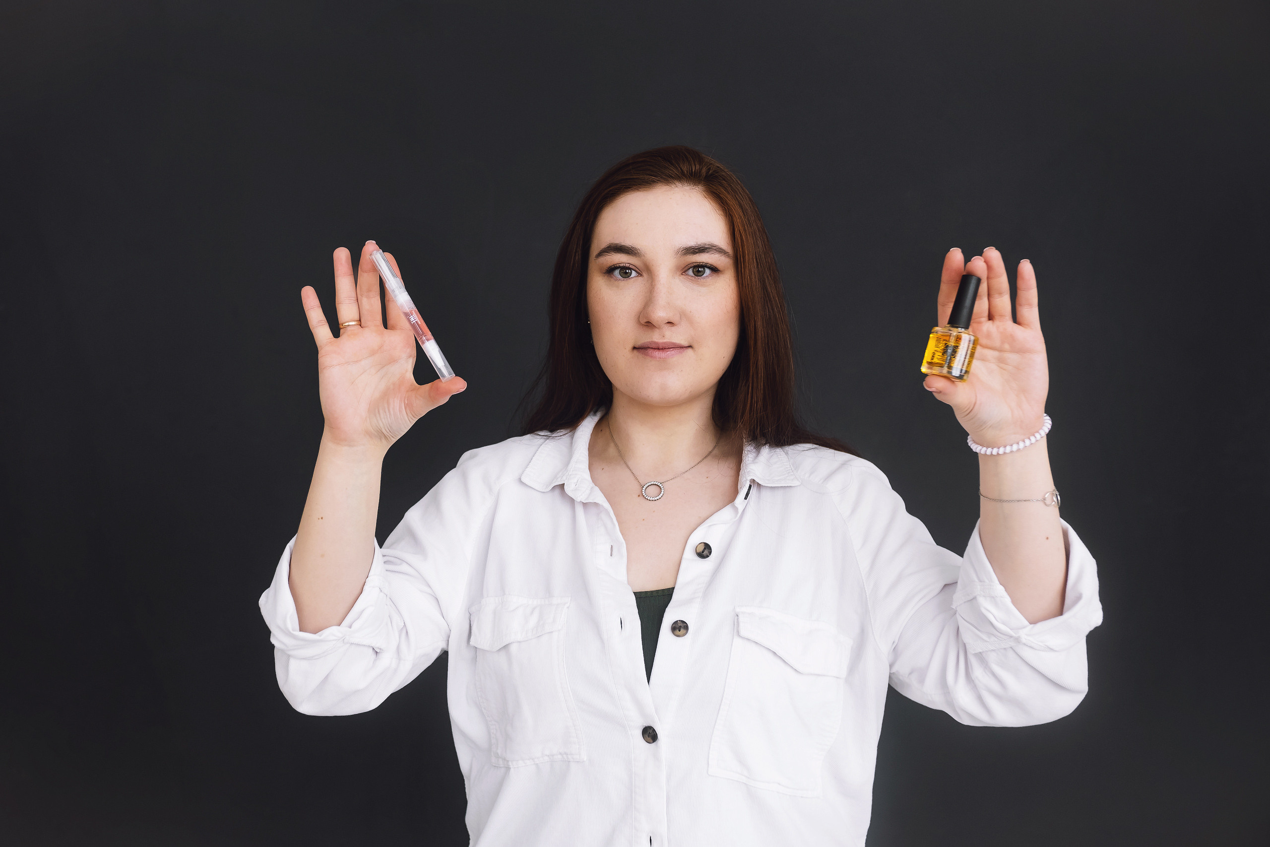 Контент фотограф Москва Казань Акушко Ольга. Контент фотосессия мастер маникюра в студии