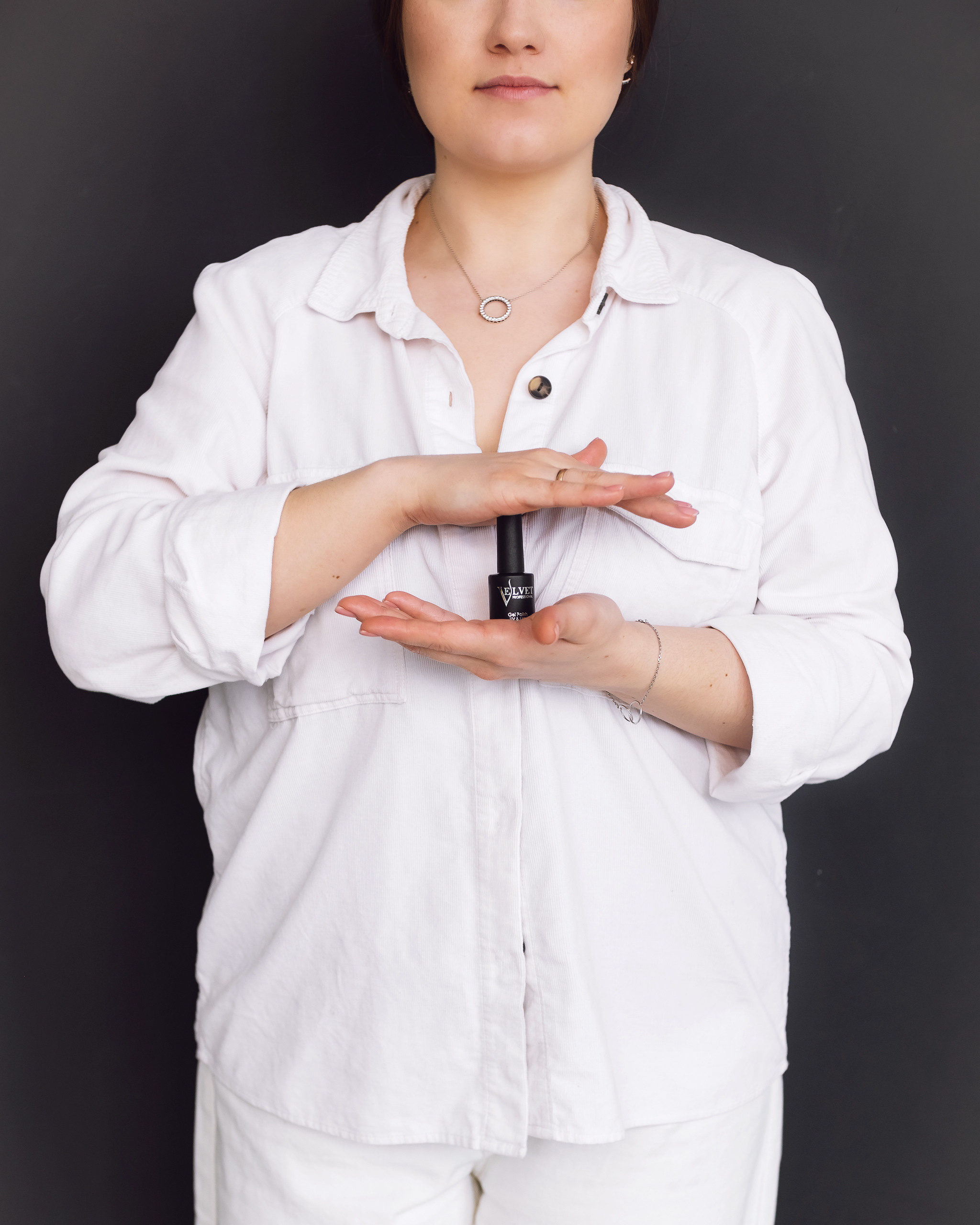 Контент фотограф Москва Казань Акушко Ольга. Контент фотосессия мастер маникюра в студии