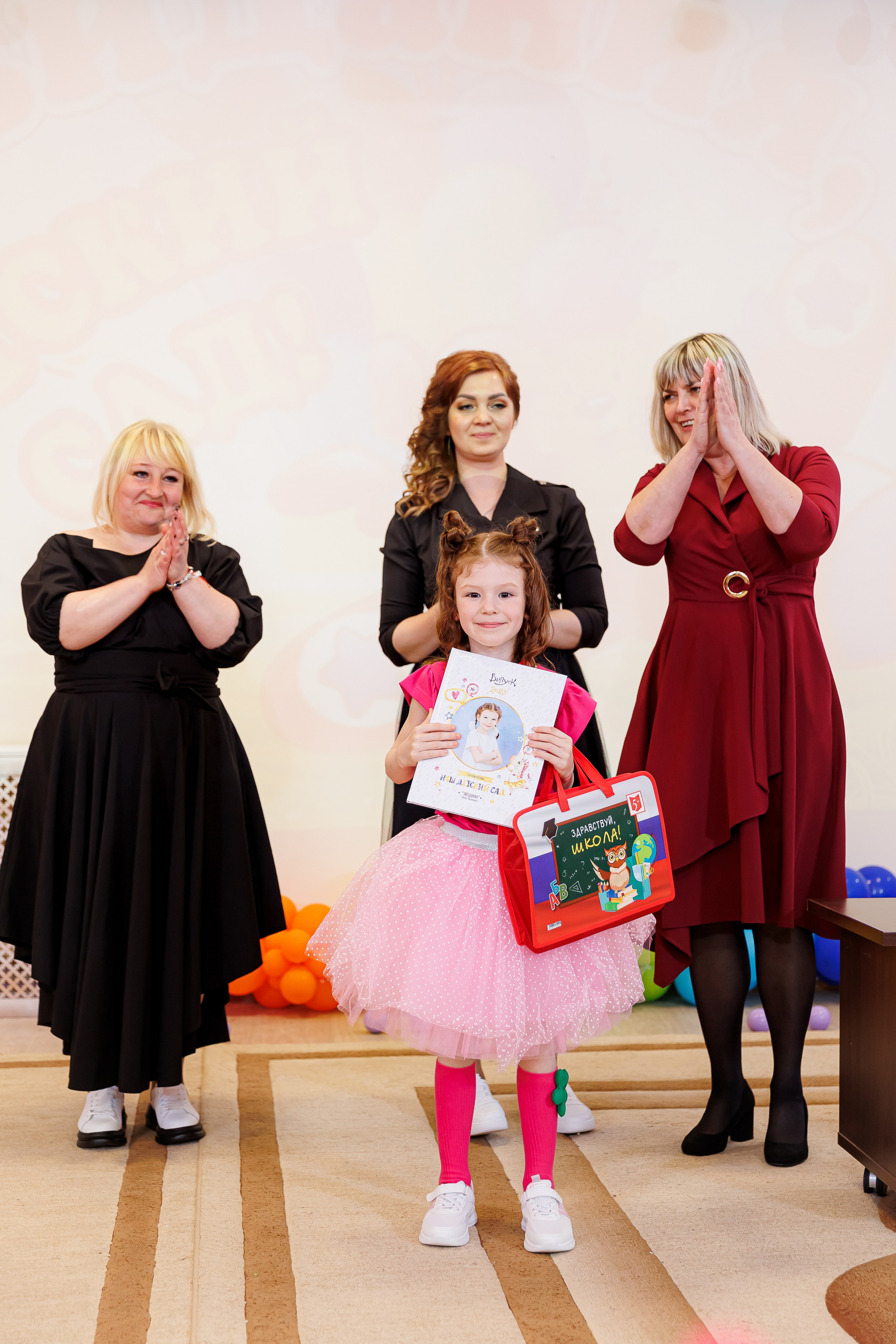 Портфолио Выпускные в детском саду. Семейный и детский фотограф Комина Елена, Власиха, Одинцово