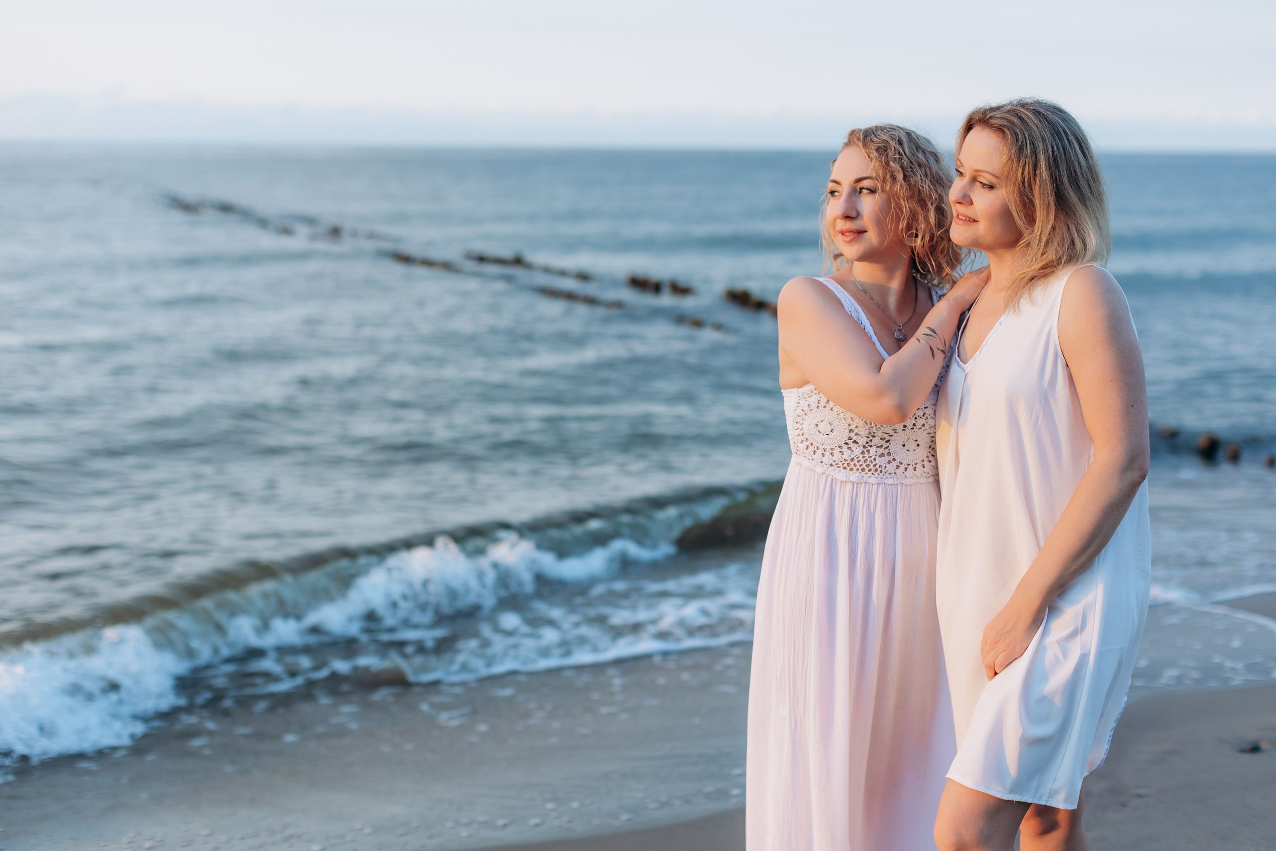 Подруги Отрадное закат лето. Фотограф в Калининграде свадебная фотография, репортажная, фотосессии