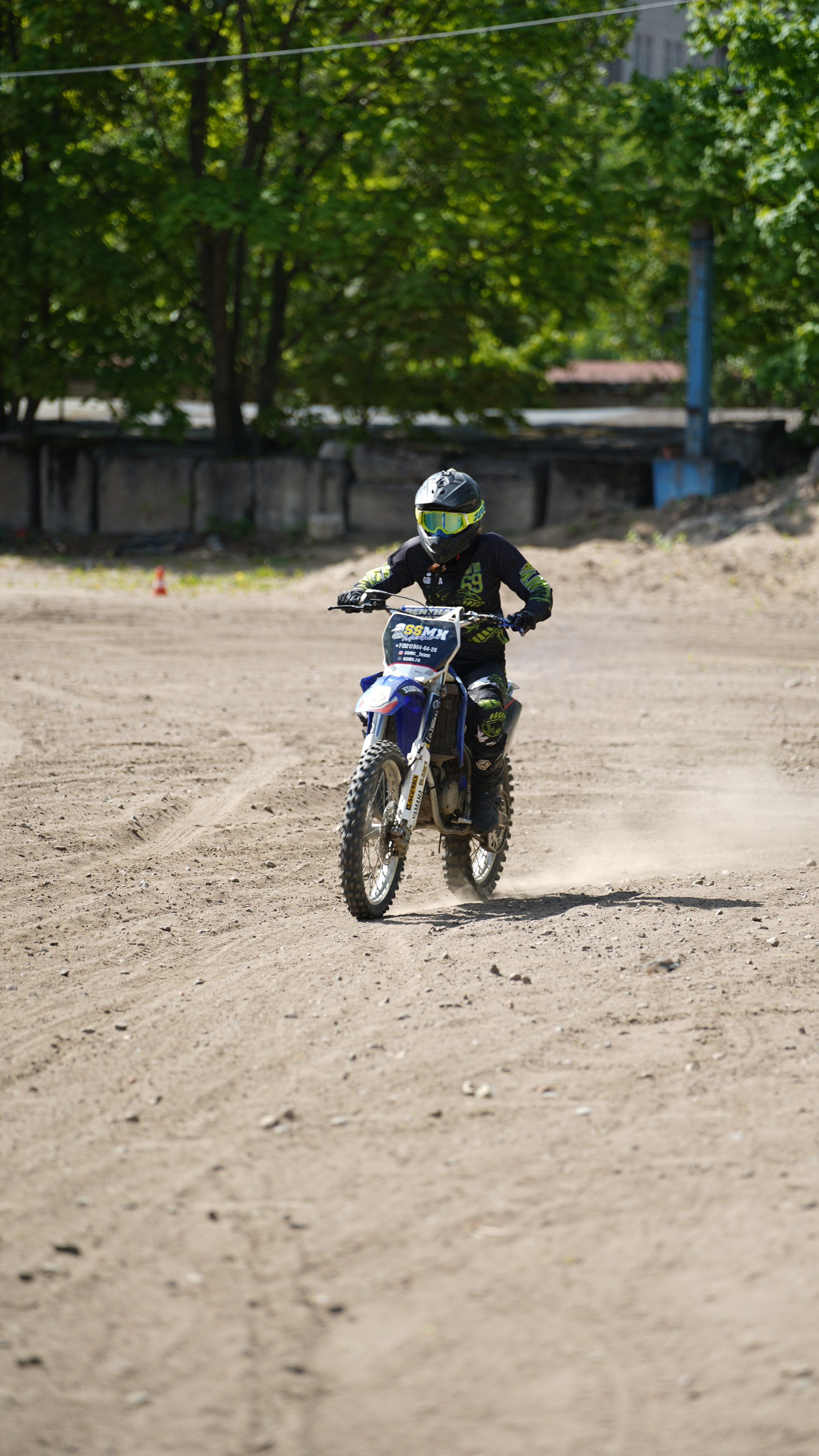 Катя Ли. Графический дизайнер Илья Левченко