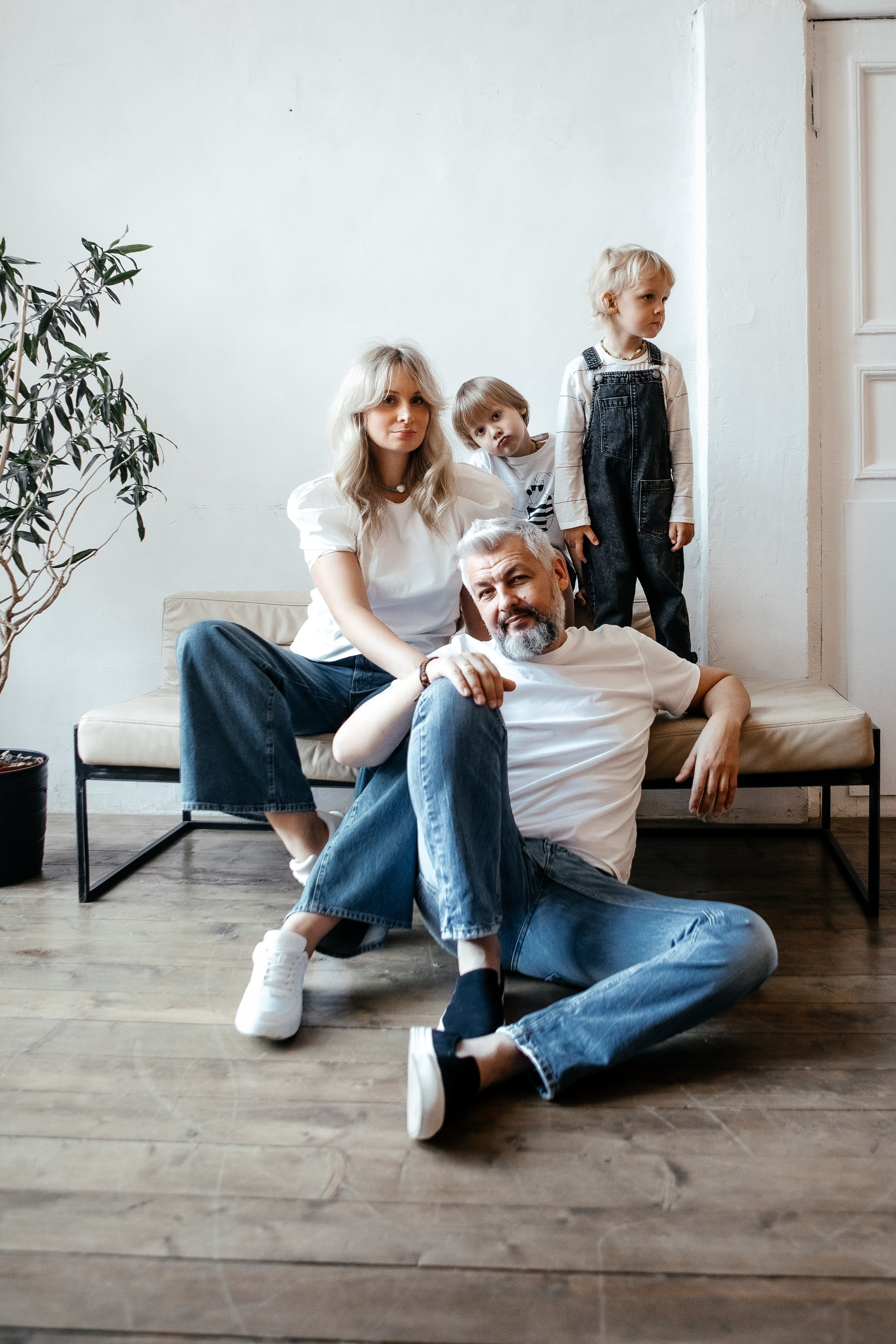 Для Алексея, Ольги, Германа и Феликса. Евгения Пелипас