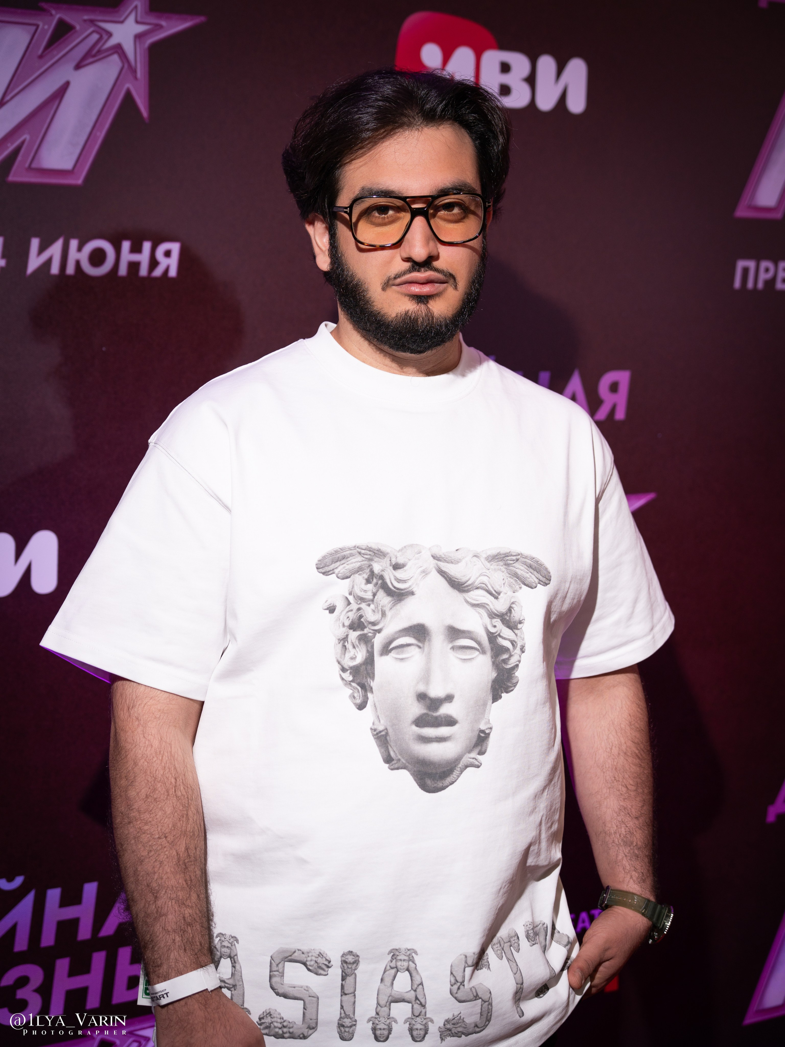 Премьера: Двойная жизнь МИ. Илья Варин — Ваш фотограф в Москве