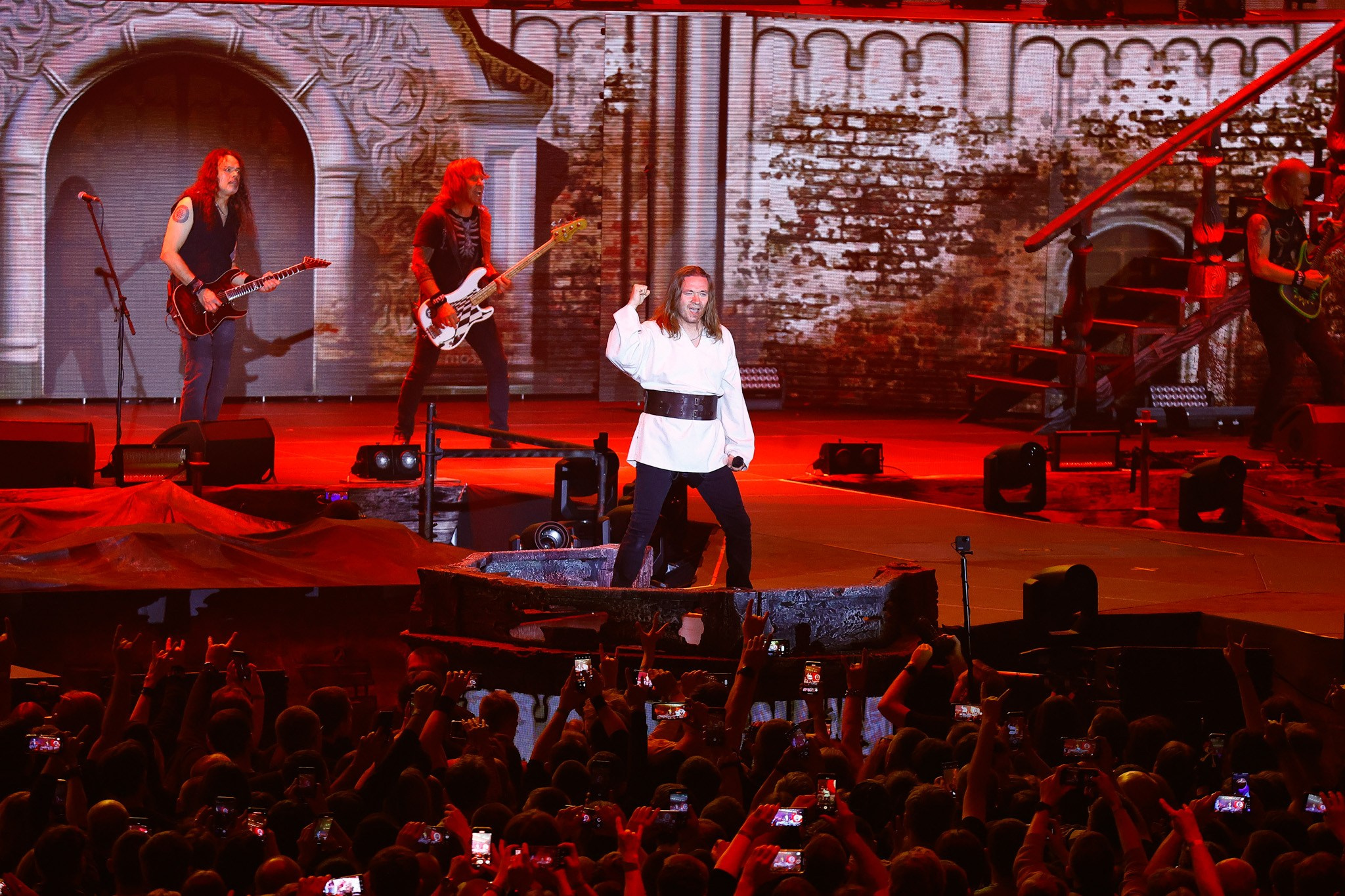 ШОУ ГОСТЬ ИЗ ЦАРСТВА ТЕНЕЙ (АРИЯ)