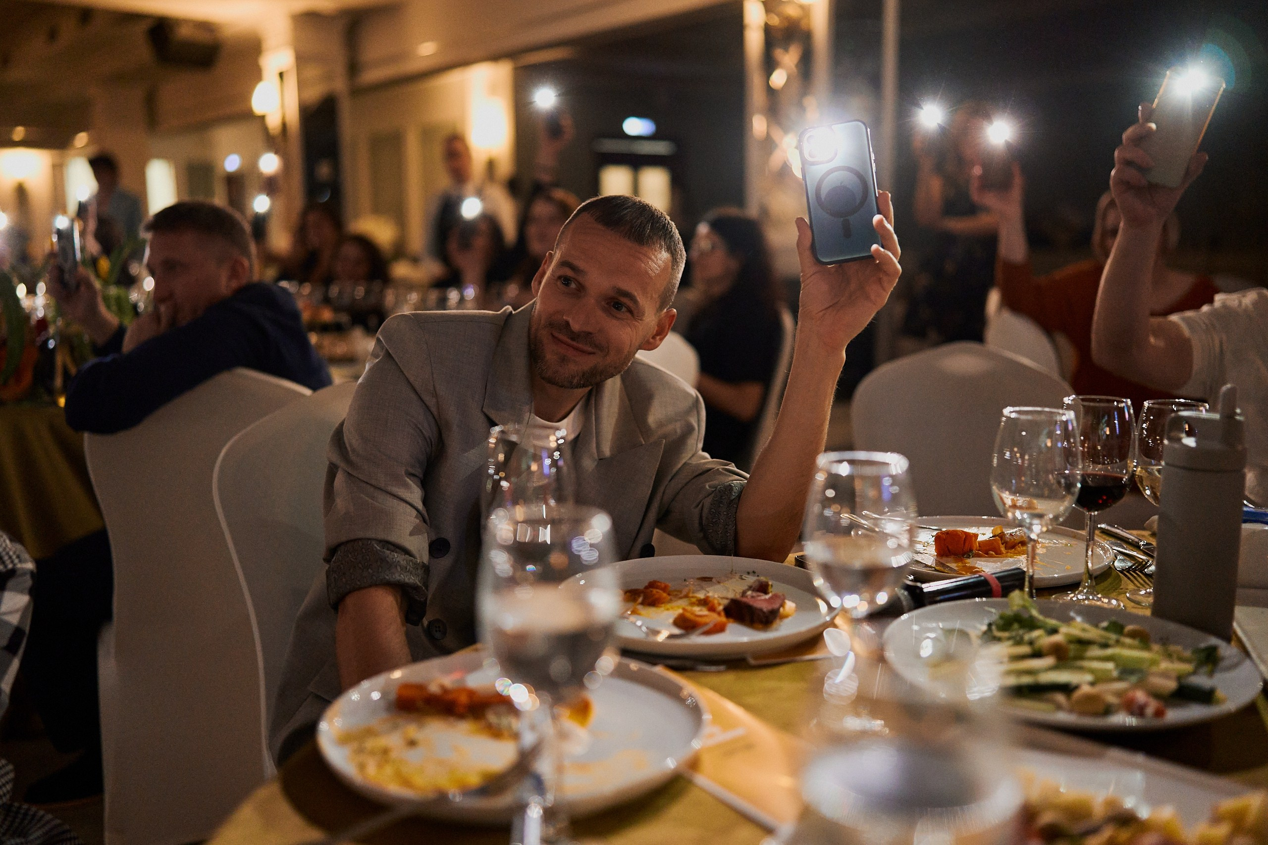 «Жирный бал». Матвей Яворский — фотограф в Челябинске