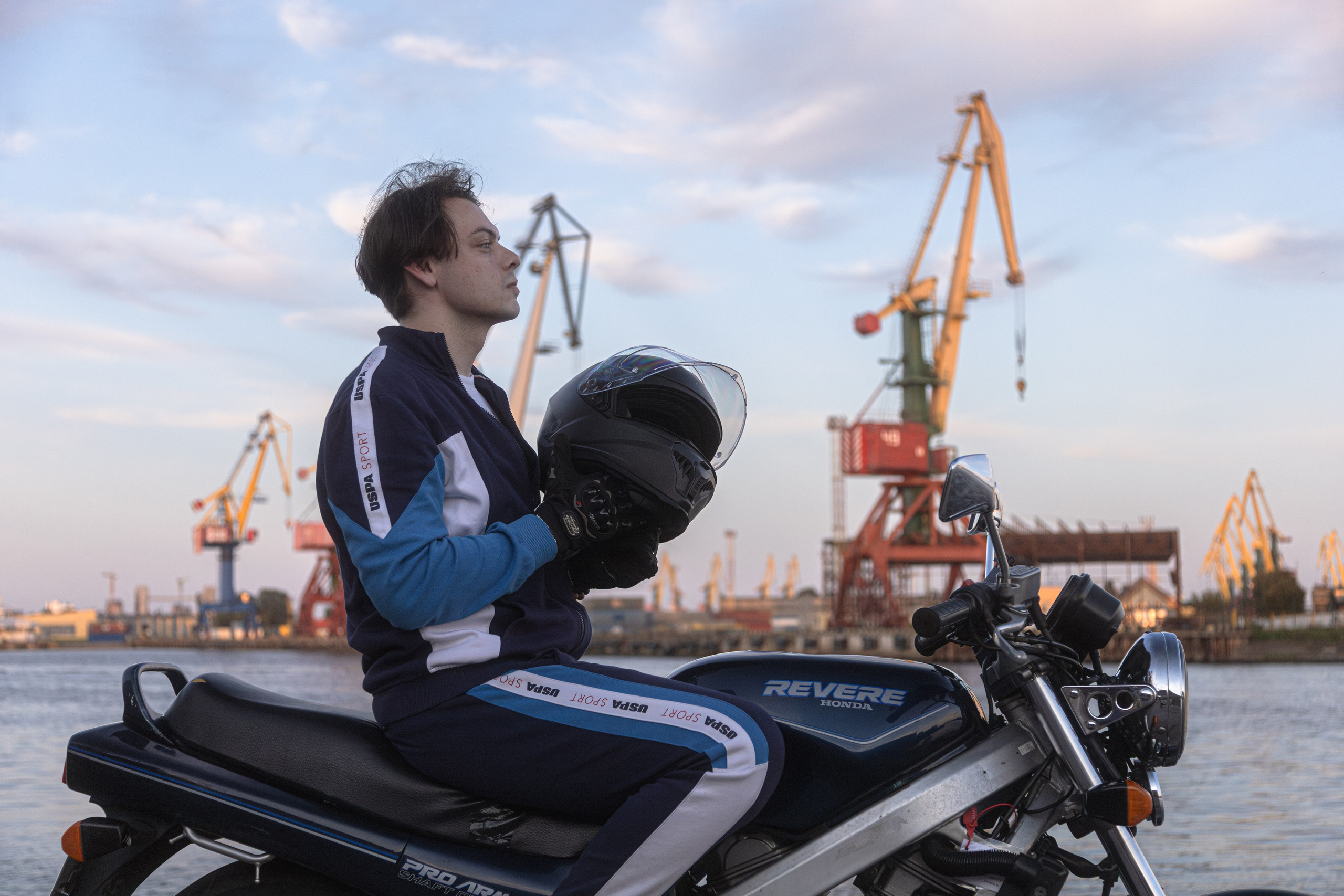 Daniil R. — Digital Noise —