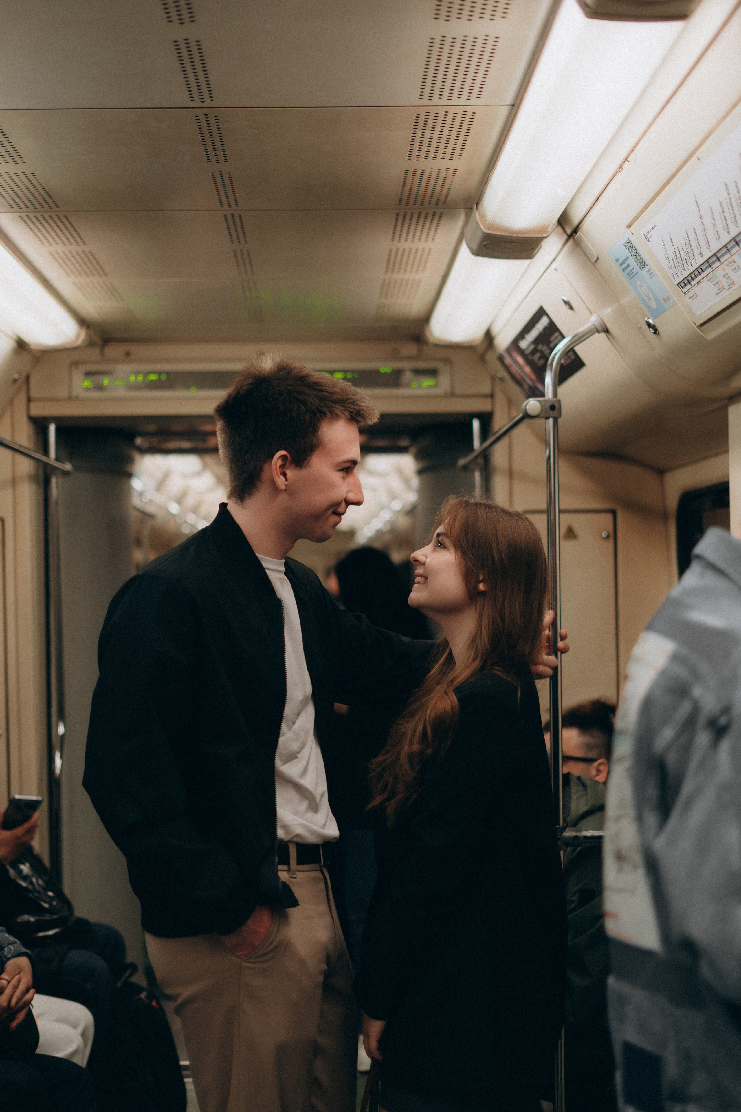 Юля и Даня | Прогулка по улицам Москвы. Фотограф Москва Виктория-Антуанетта