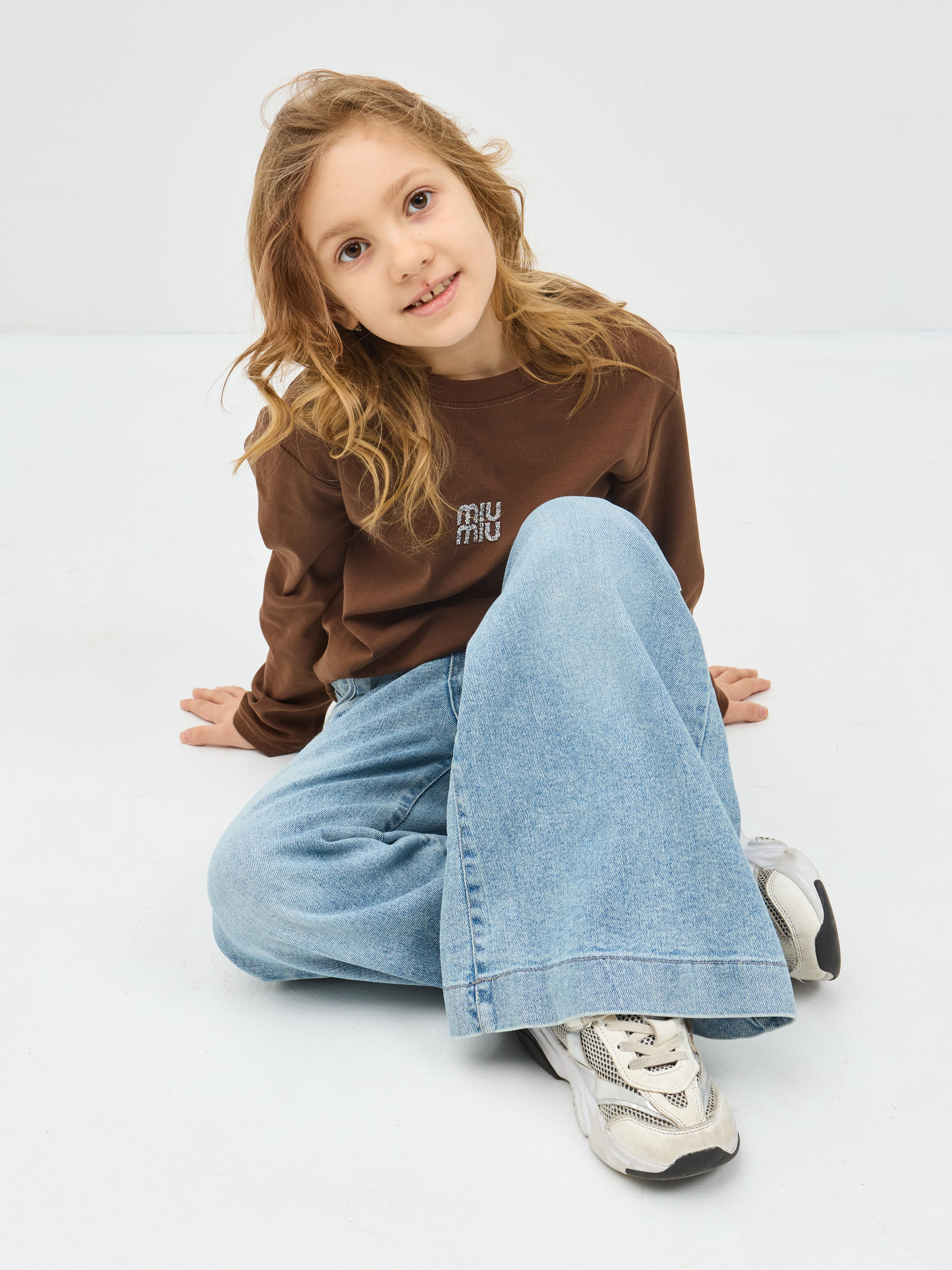 Детская каталожная фотосъёмка. Фотосъёмка для марктеплейсов Studio 11.11