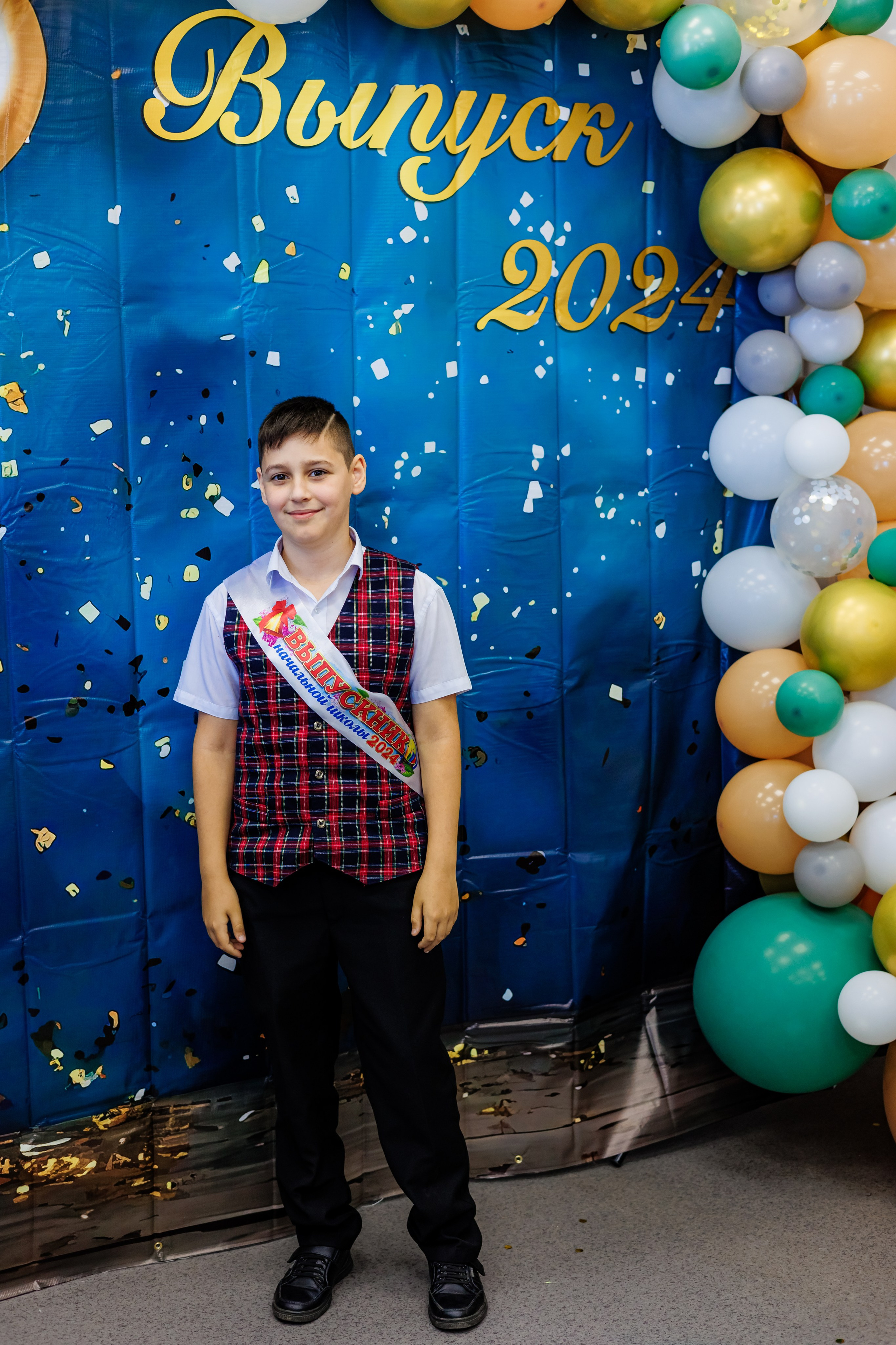 Выпуск 4а 25школа'24 год. Свадебный и семейный фотограф в Армавире