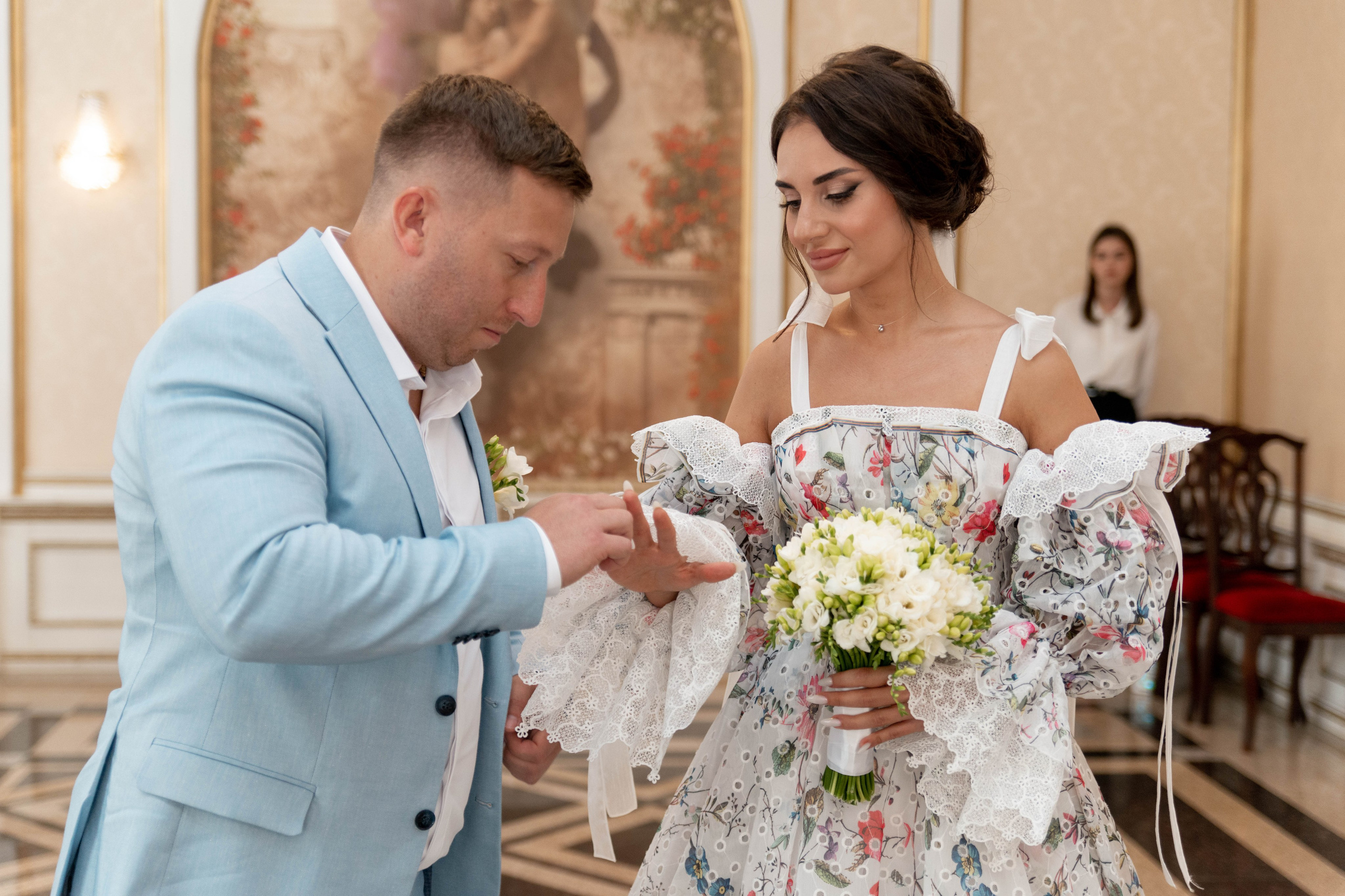 Вадим и София короткая версия свадебного дня. Меня зовут Александр Литвинчук и я свадебный фотограф в Саратове