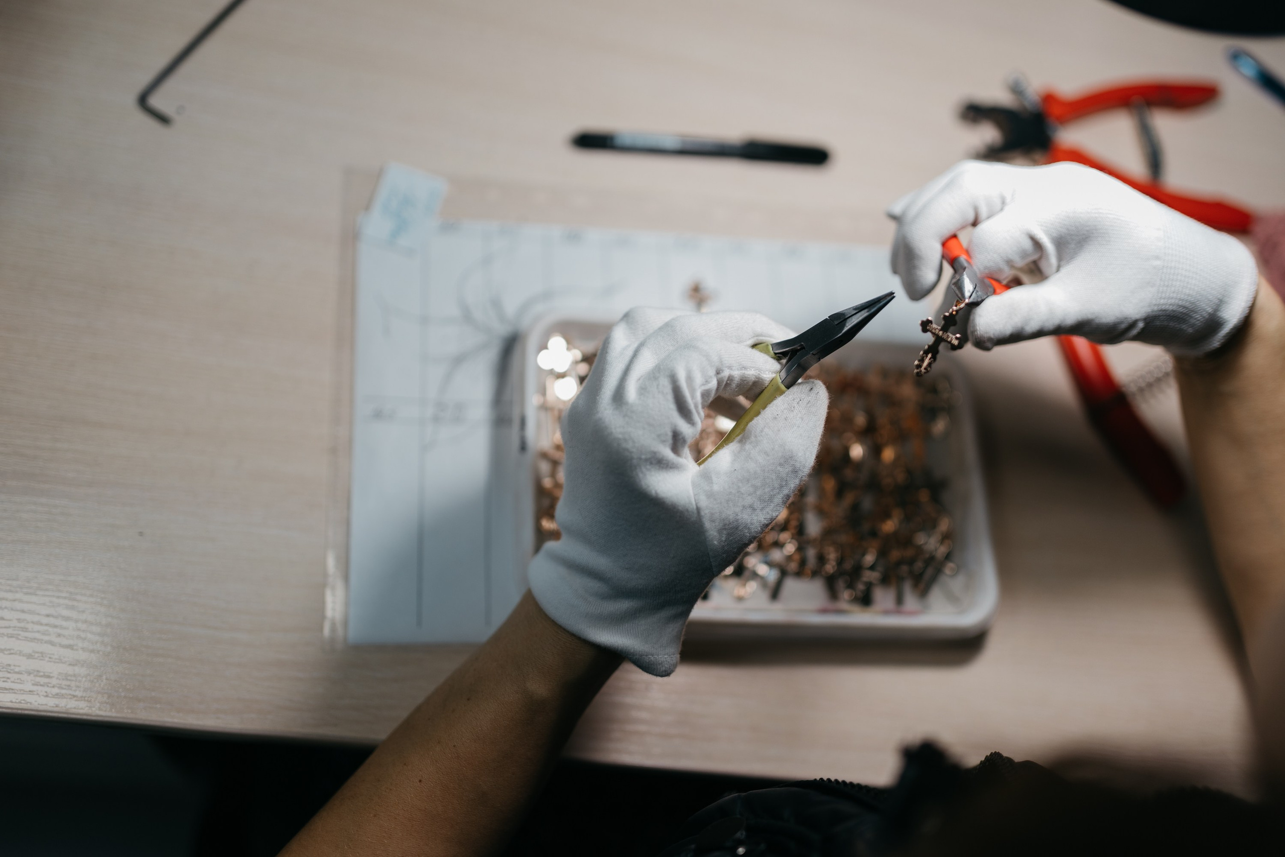 Промышленный репортаж ювелирного производства. Фотограф Олег Сотник