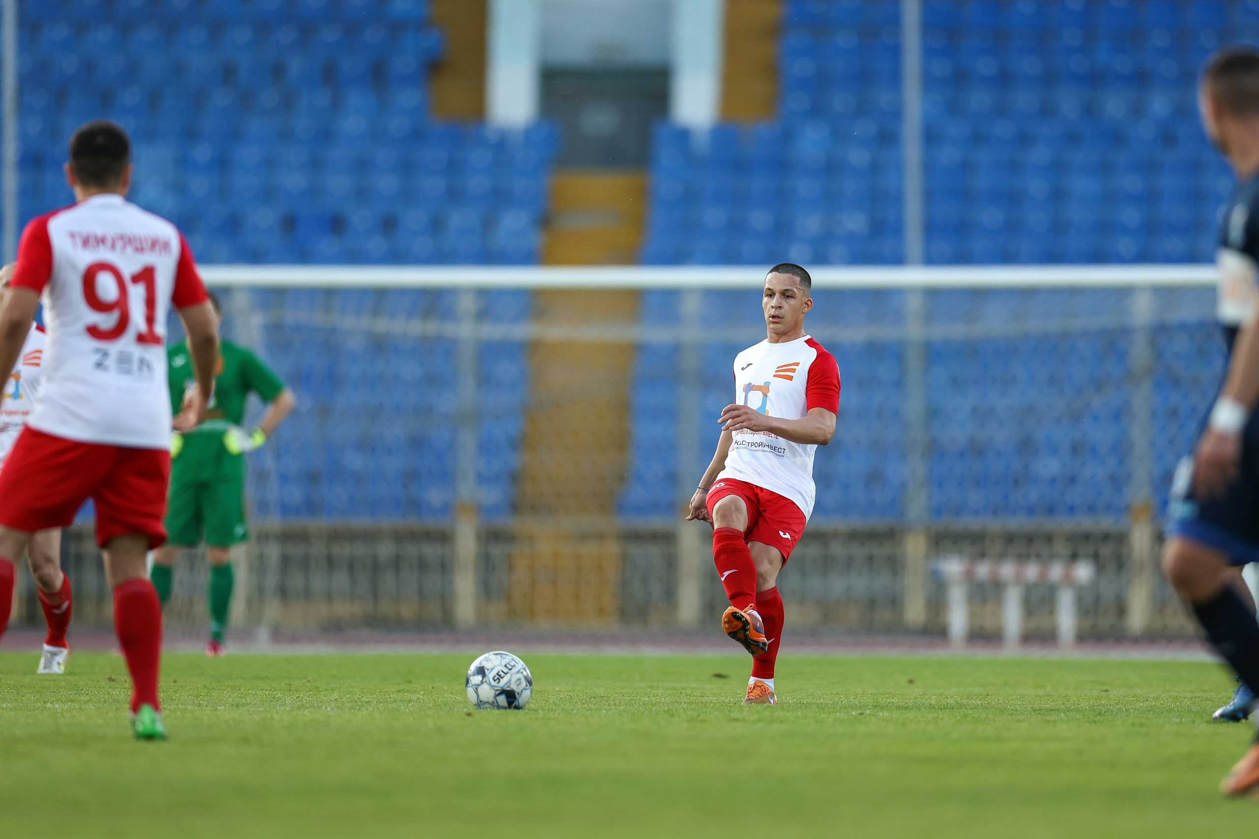 Благотворительный футбольный матч Друзья Бурмистрова vs ФК Fight Nights. Спортивный репортажный фотограф Казань Нафис Сиразетдинов