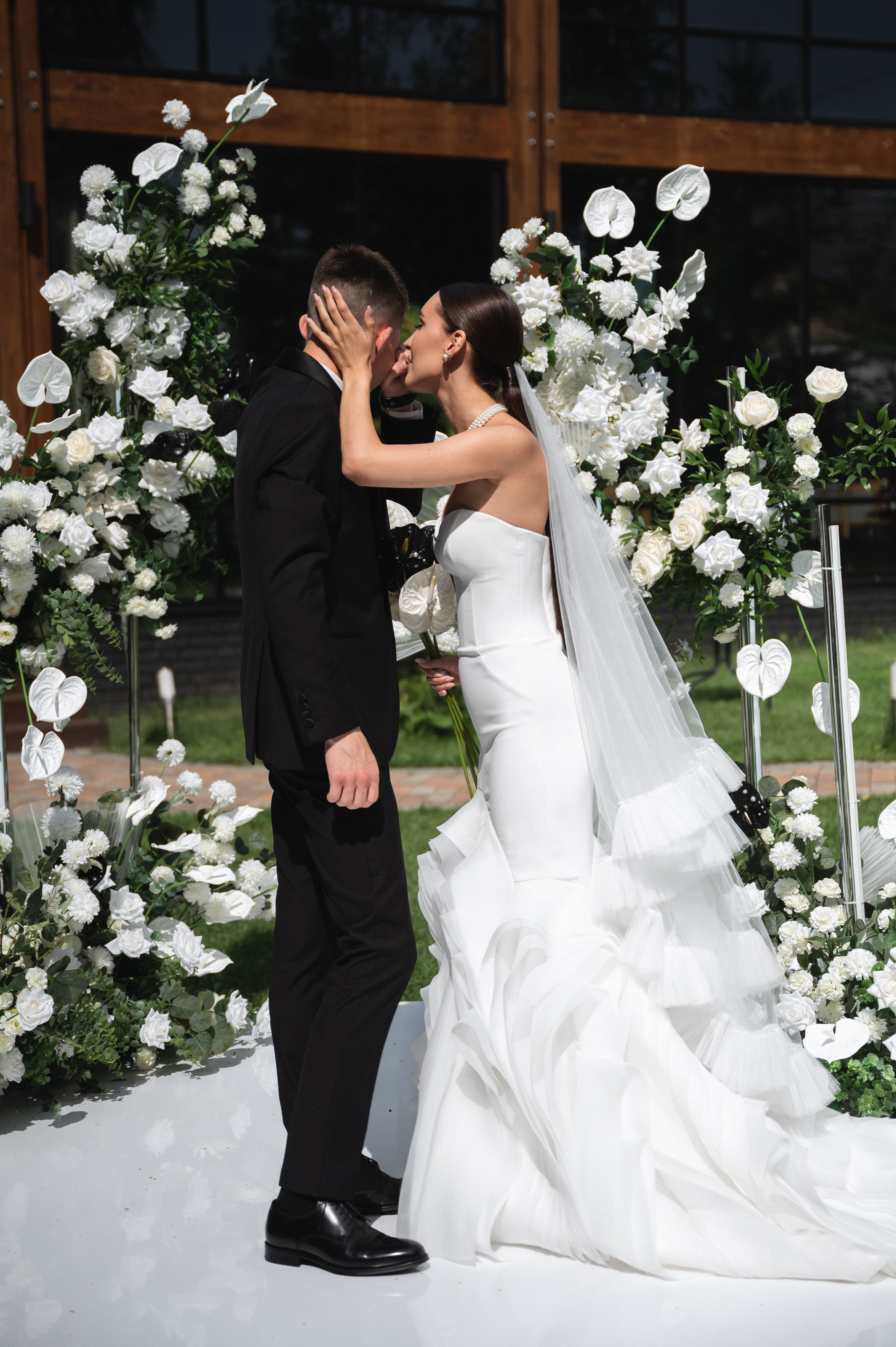 Артём и Софья, Lesnoy Village. Свадебный фотограф Наталья Доронина