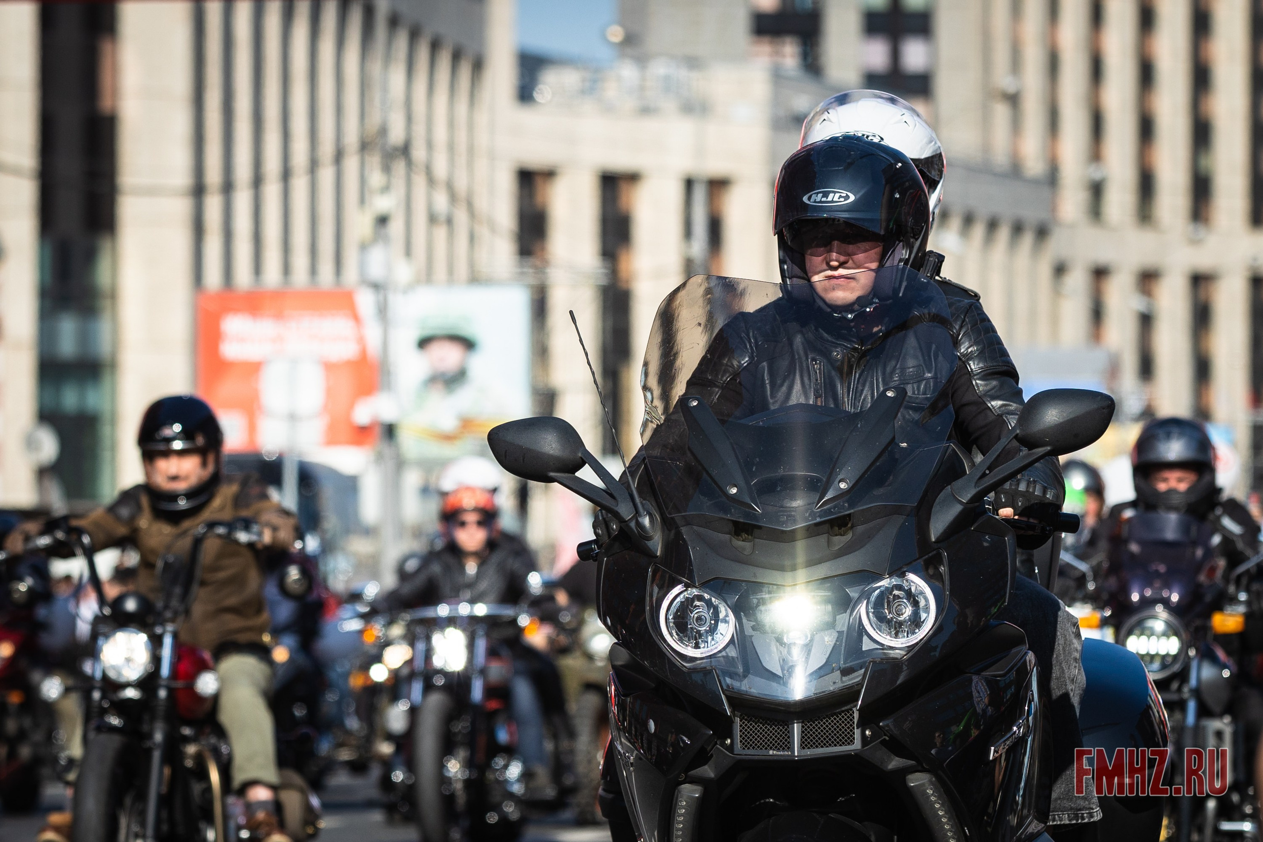 Закрытие Мотосезона 2023 на проспекте Академика Сахарова. Фотограф Владимир Охрименко