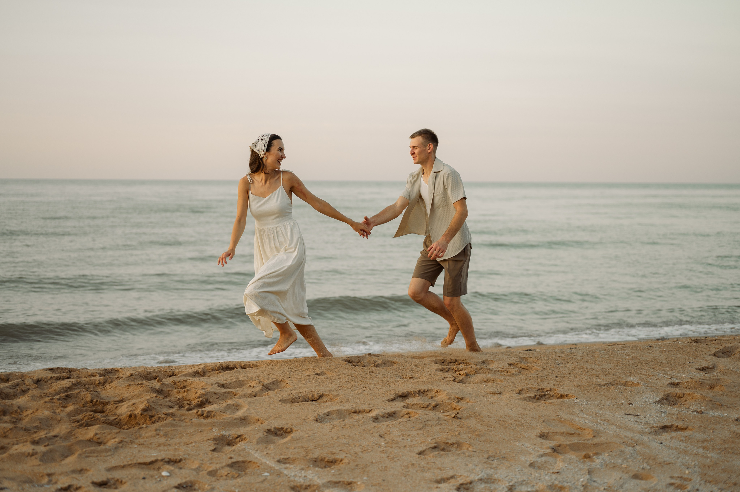 Предсвадебная съёмка на море🌊. Свадебный и семейный фотограф в Краснодаре Алина Мельник