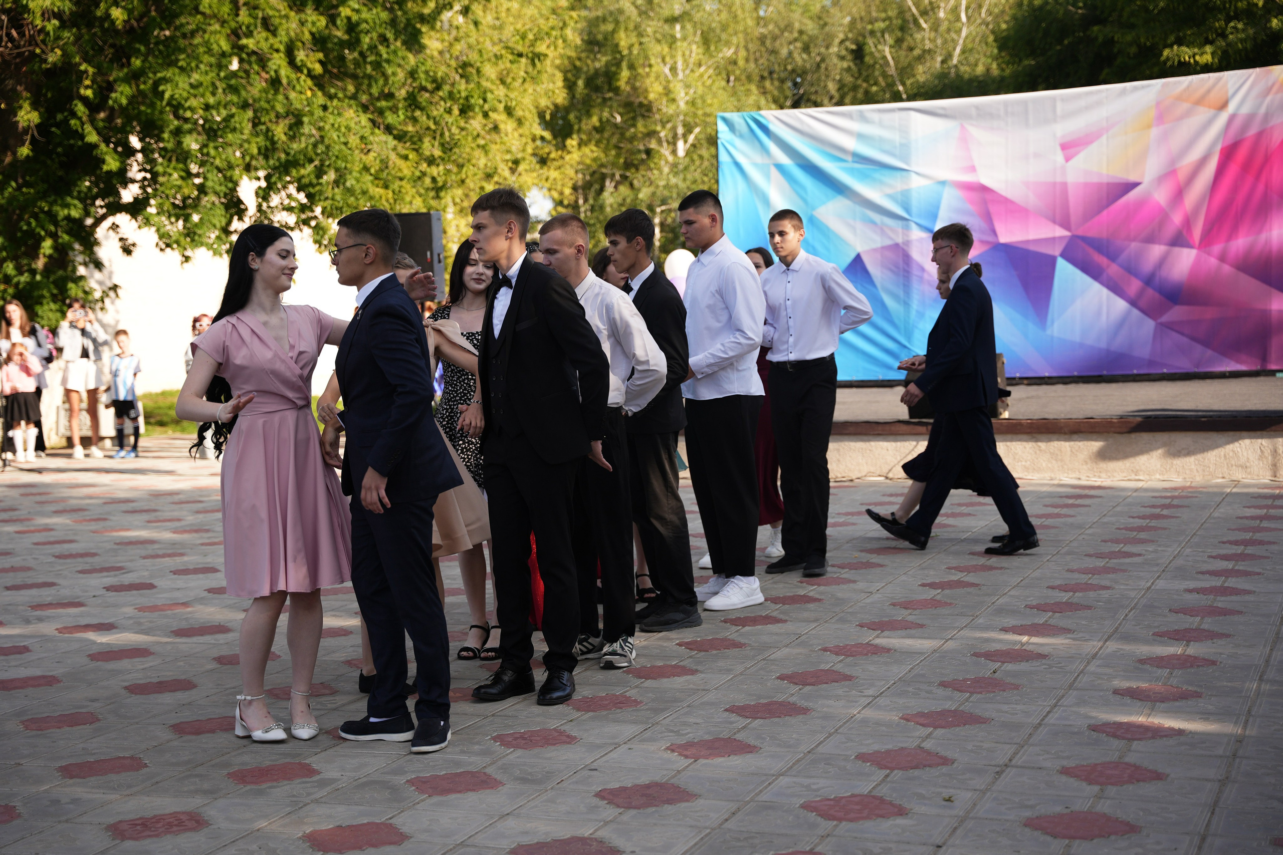 Выпускной в парке. Ольга Плаксина фотограф в Саратове