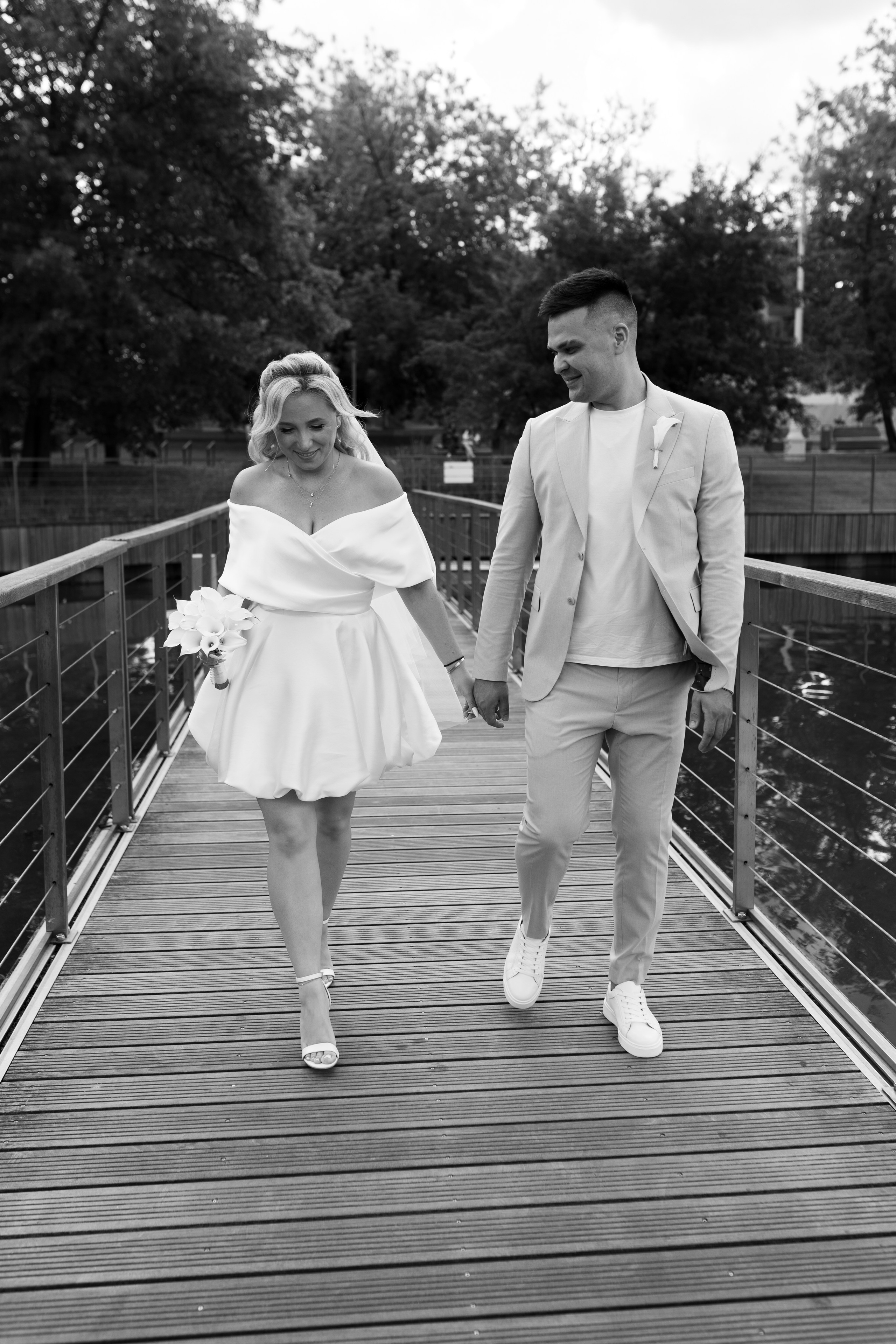 Олеся и Рома, ВДНХ. Свадебный фотограф | Москва