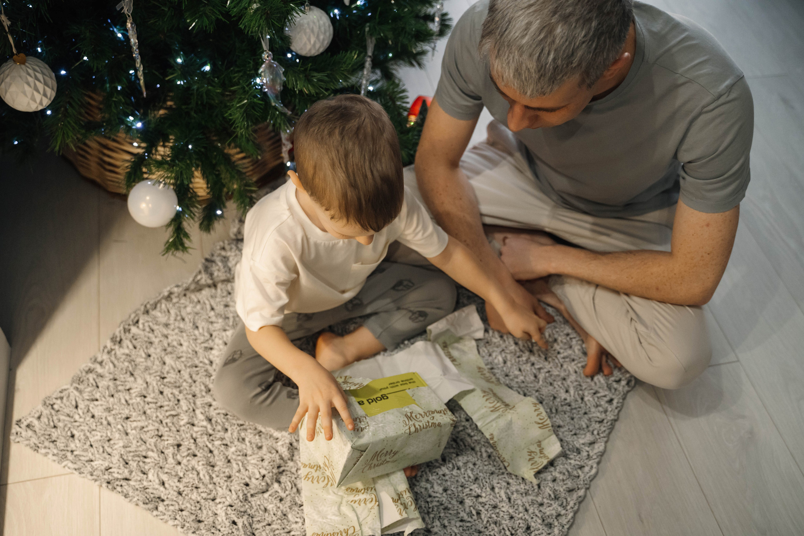 Предновогодний вечер. Главная