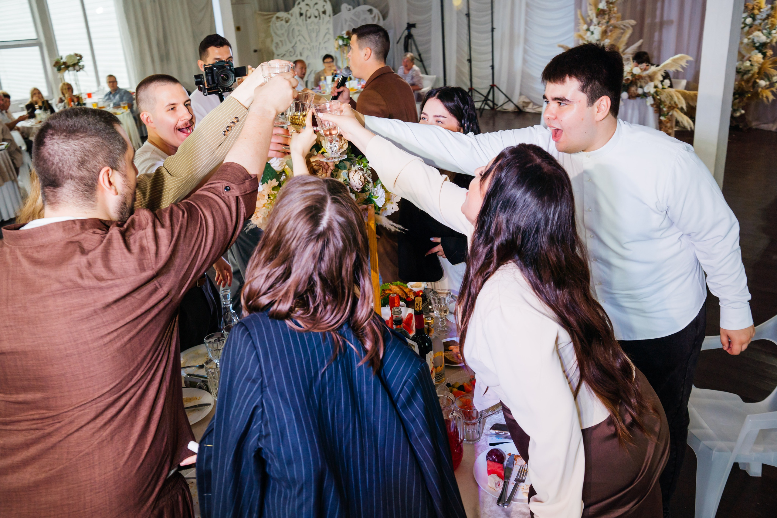 Ксения и Владислав. Видеограф и Фотограф в Челябинске Ксения и Владимир Рюмины