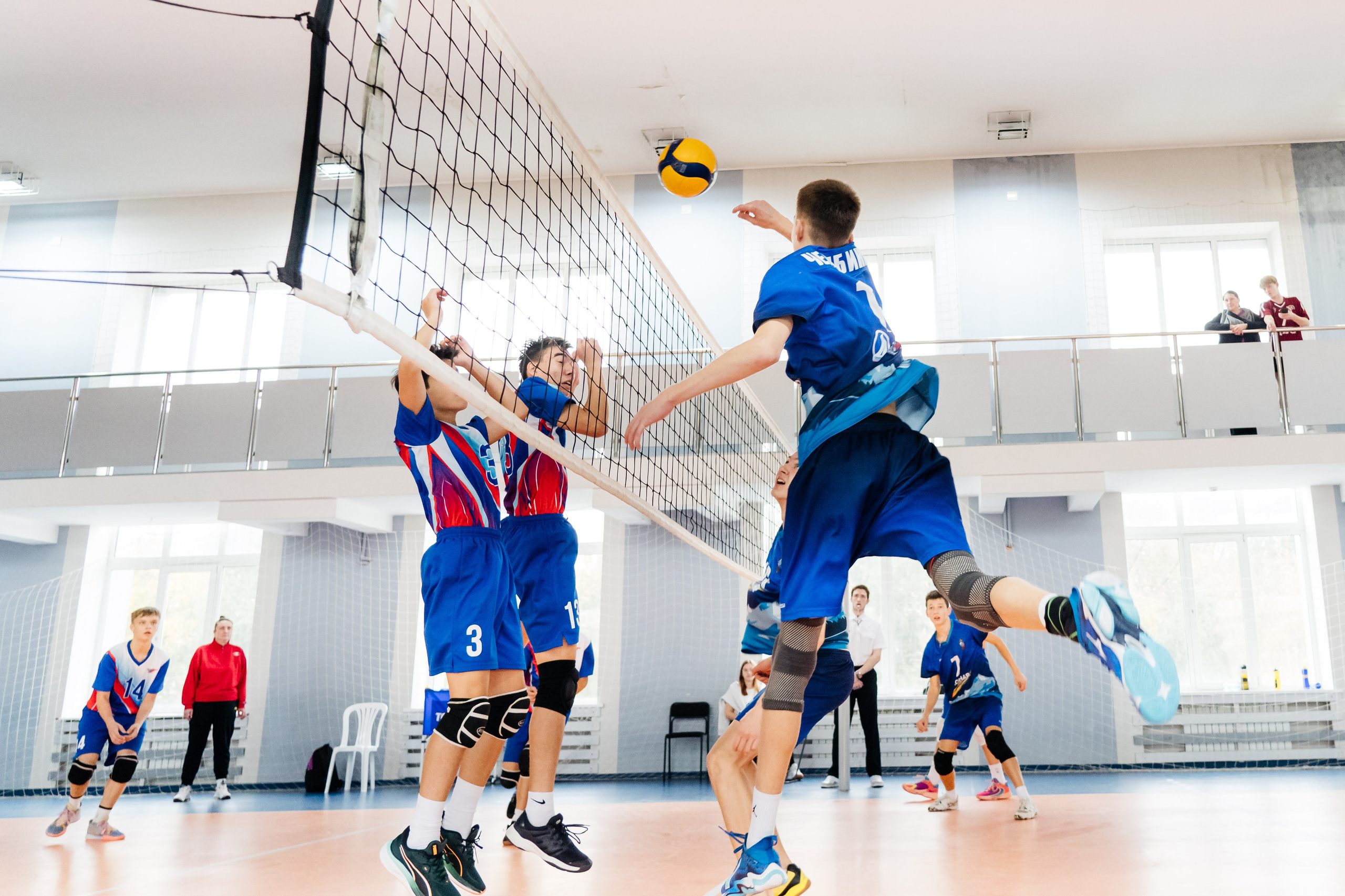 Соревнования по волейболу. Видеограф и Фотограф в Челябинске Ксения и Владимир Рюмины