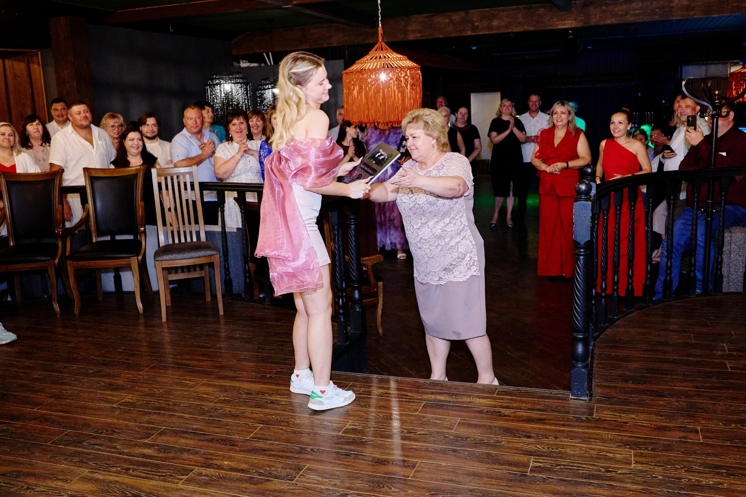 Выпускной 35 Сош. Фотограф Выпускные альбомы Таганрог Сергей Коробченко