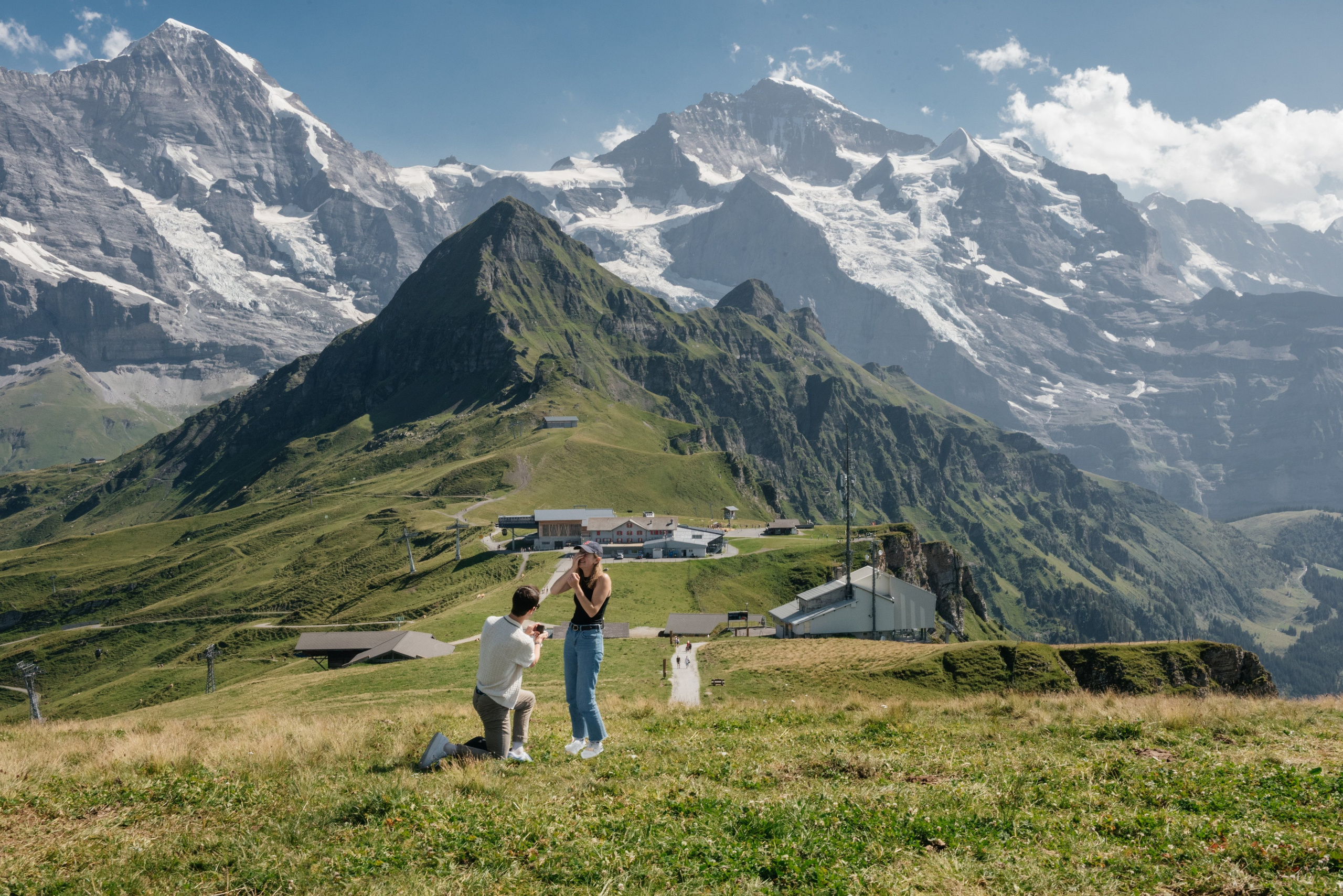 Eli & Adalyn (Mannlichen, Wengen). Photographer in Interlaken area