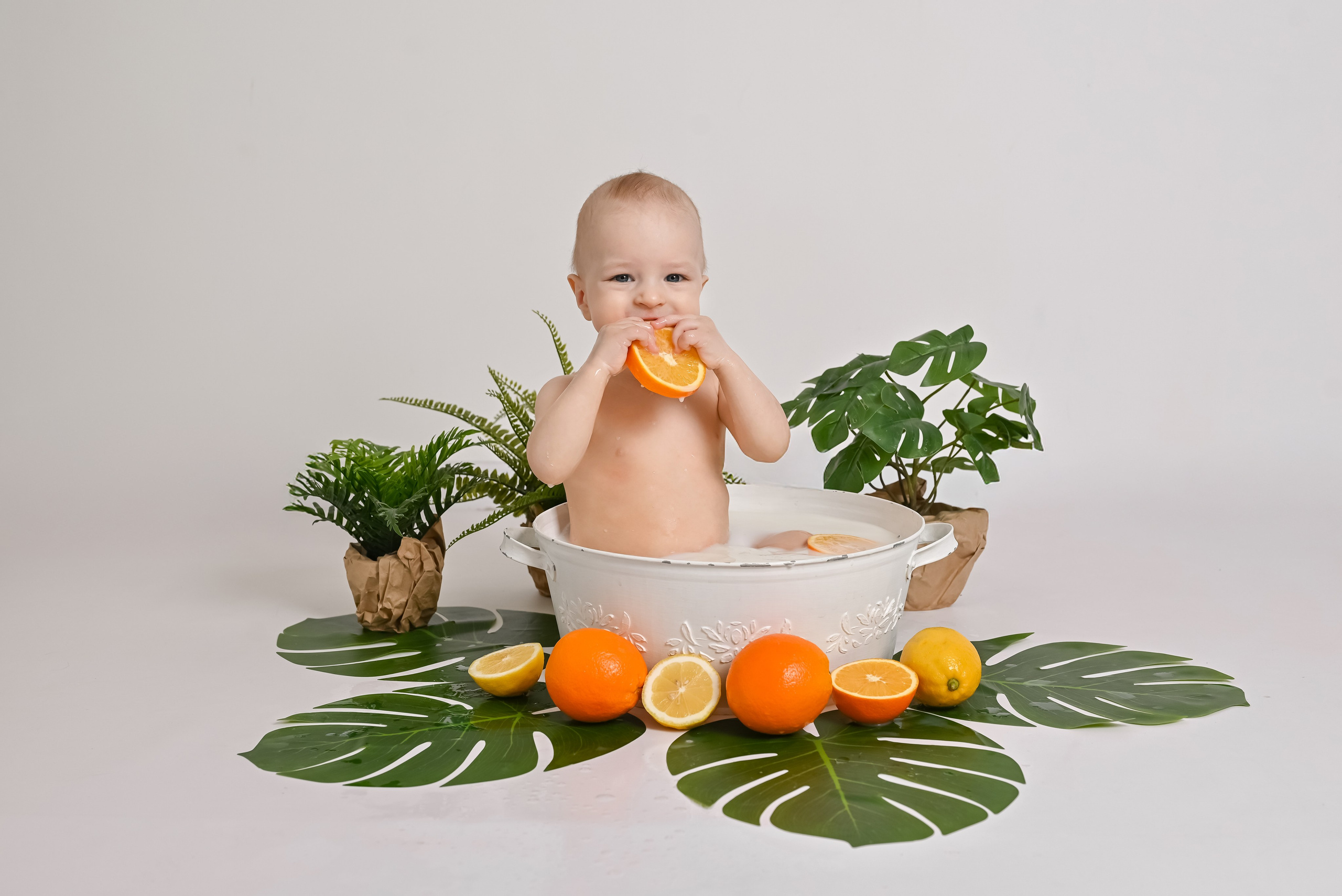 Паше 1 годик. Фотограф новорожденных в Норильске Виктория Шагалиева