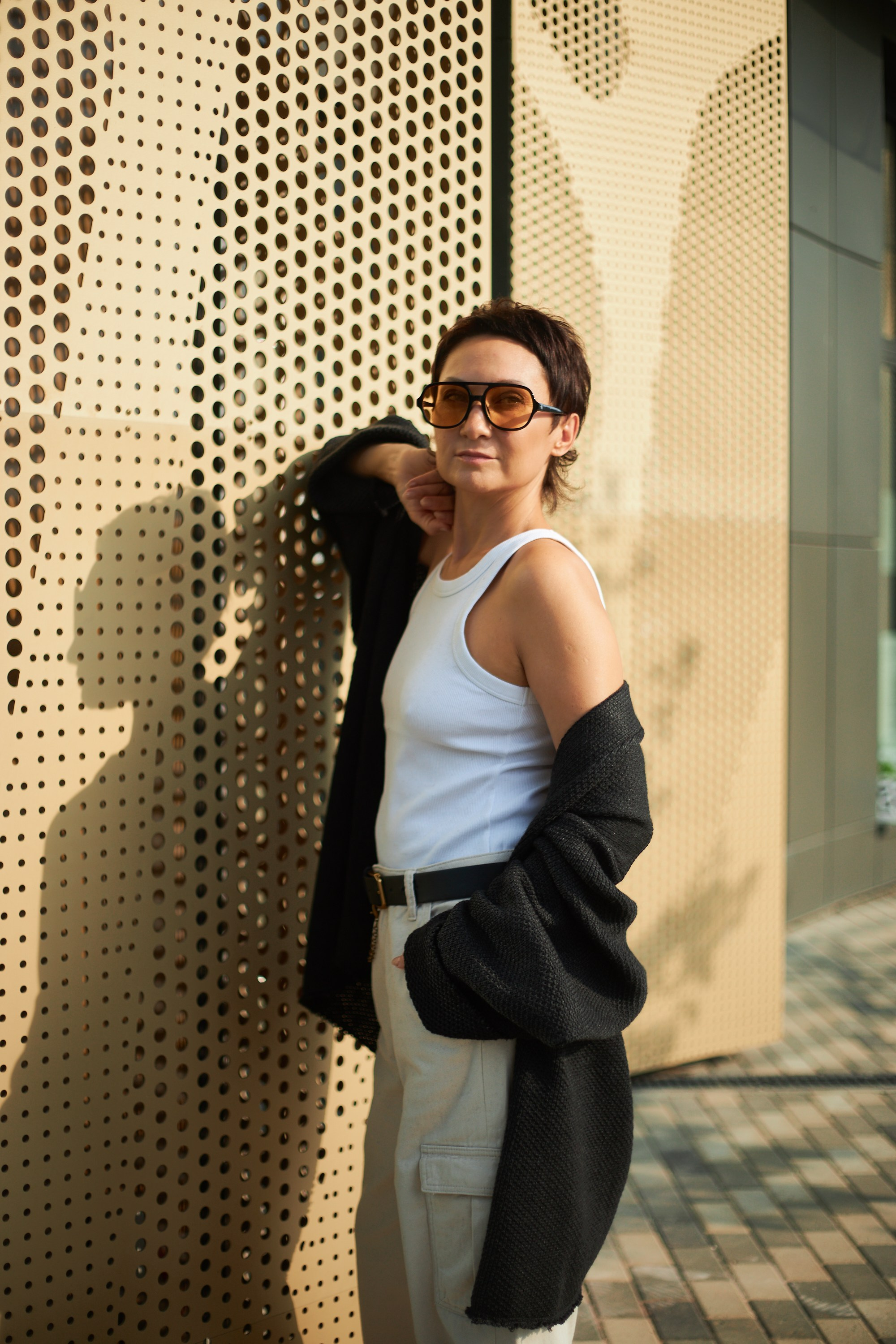 Фотограф портреты Екатеринбург индивидуальная фотосессия мужской женский портрет Екб заказать фотосет студия цена прогулочная съемка фото. Фотограф Екатеринбург Анастасия Жерновская | Маркетплейсы и нейрофото