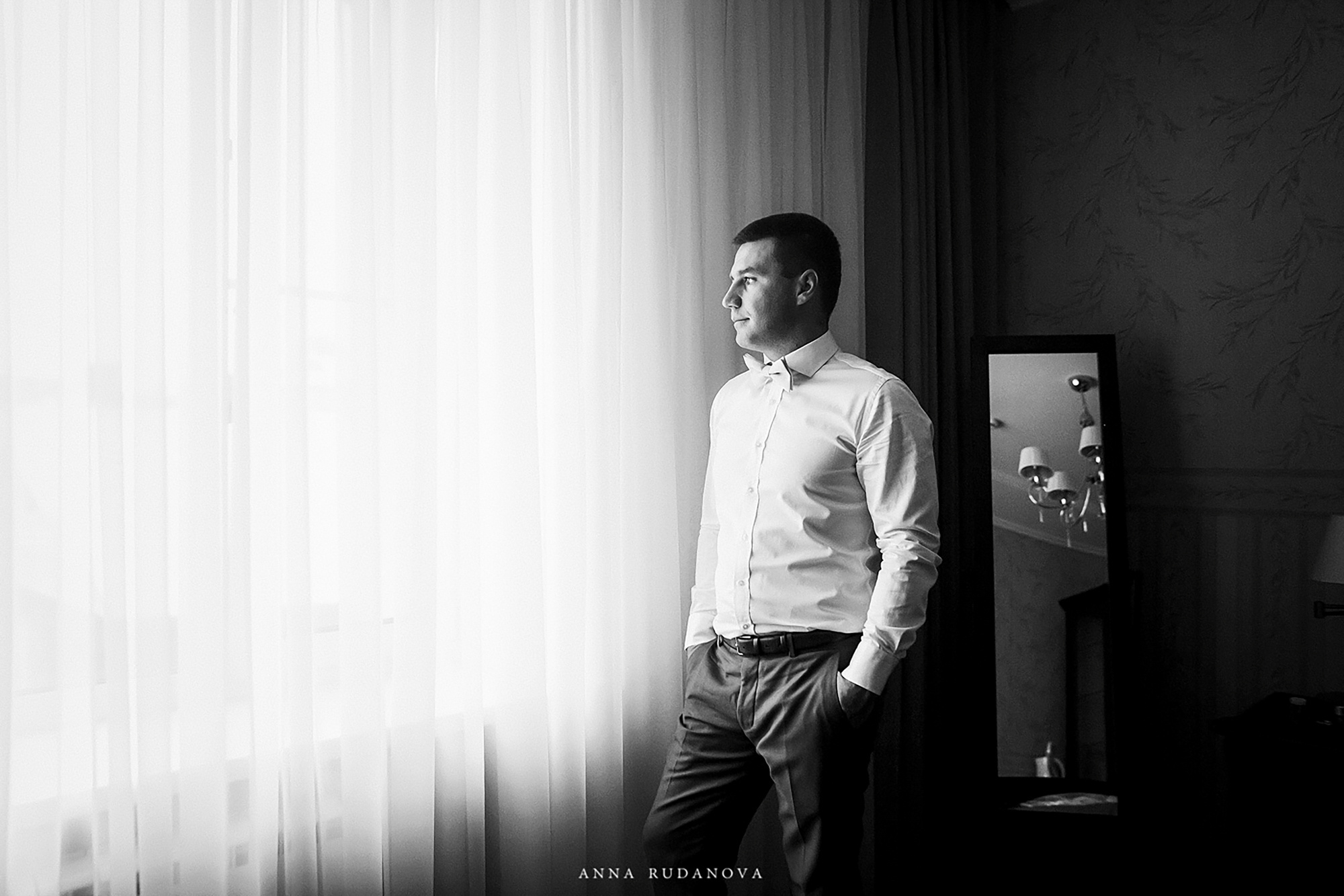 Руданова Анна фотограф. Свадебный фотограф в Нижнем Новгороде, Москве, Саранске, Владимире. Я, свадебный и семейный фотограф Анна Руданова, помогу вам сделать неоценимый вклад в историю потомков. Вы получите универсальное средство укрепления семьи, ведь на моих снимках всегда присутствуют нежность, поддержка и сила настоящей любви. Вне зависимости от типа работы – фотосессии для беременных, свадебной фотосессии или детской фотосессии – я сохраняю свой авторский стиль художественной фотосъемки. Кристина и Сергей