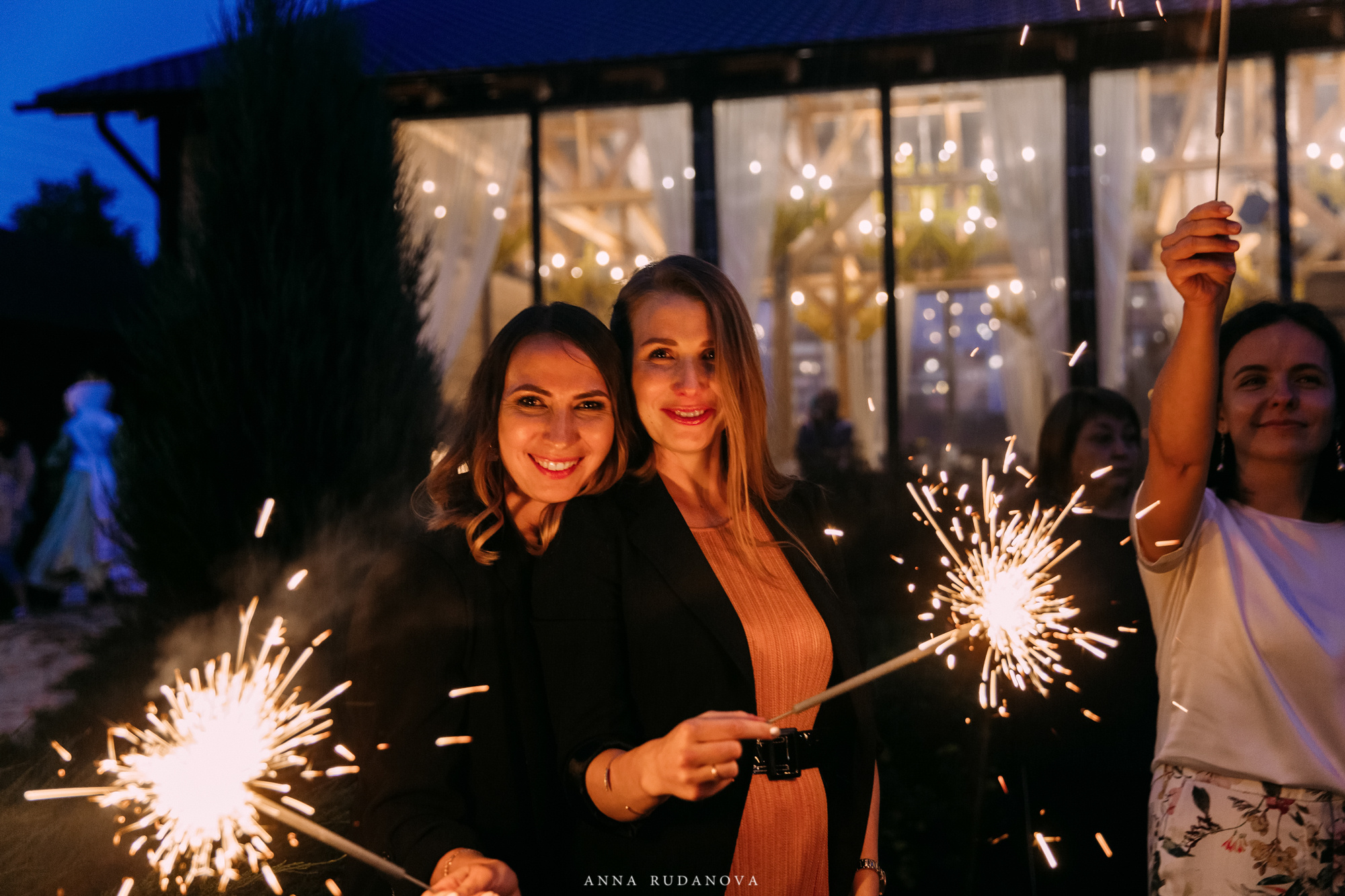 Фотограф Анна Руданова. Свадебная фотосессия в Усадьбе Рукавишниковых