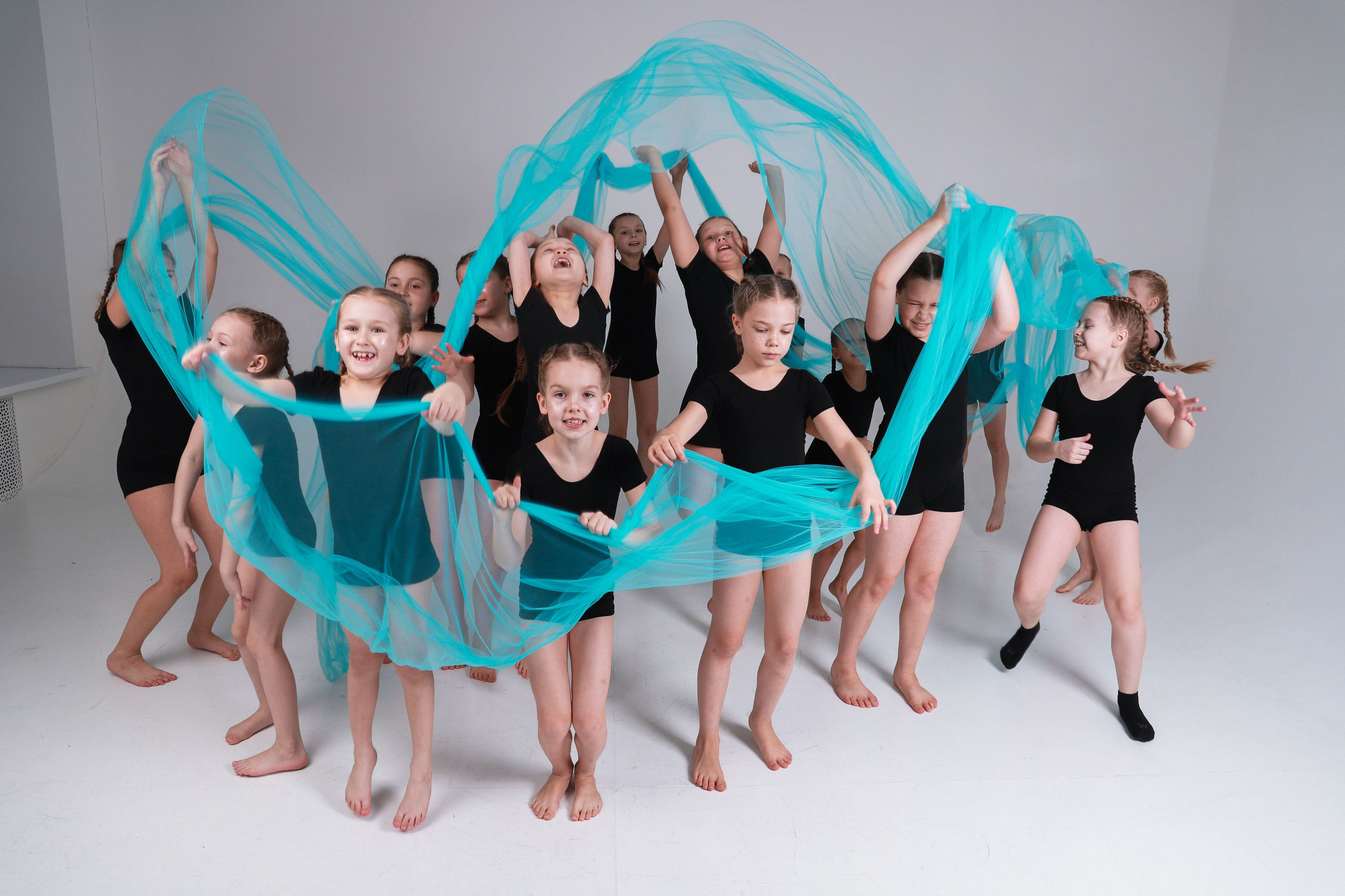 Сьемка на циклорамме. Фотограф Юлия Мальцева