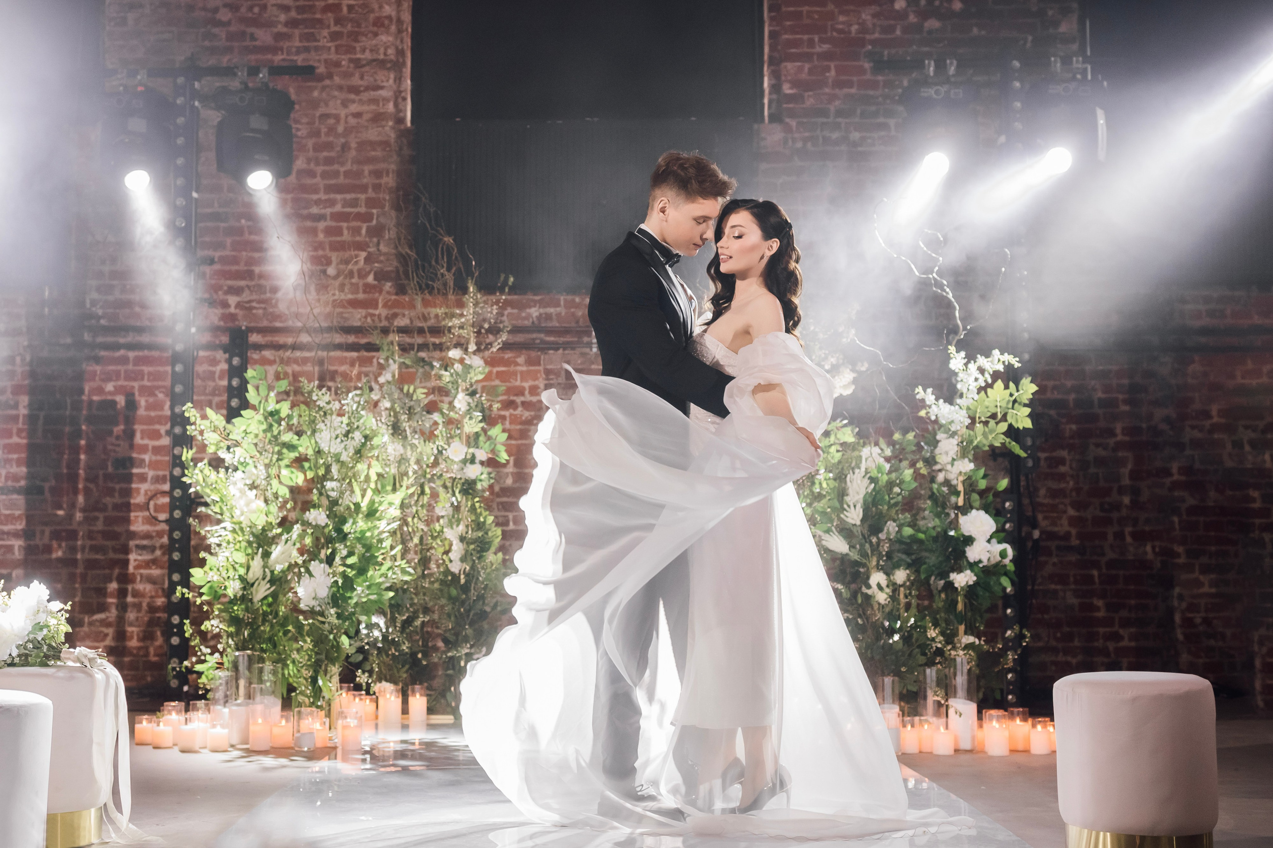 Мария и Алексей. Лофт. Свадебный и семейный фотограф в Москве Евгения Лисина