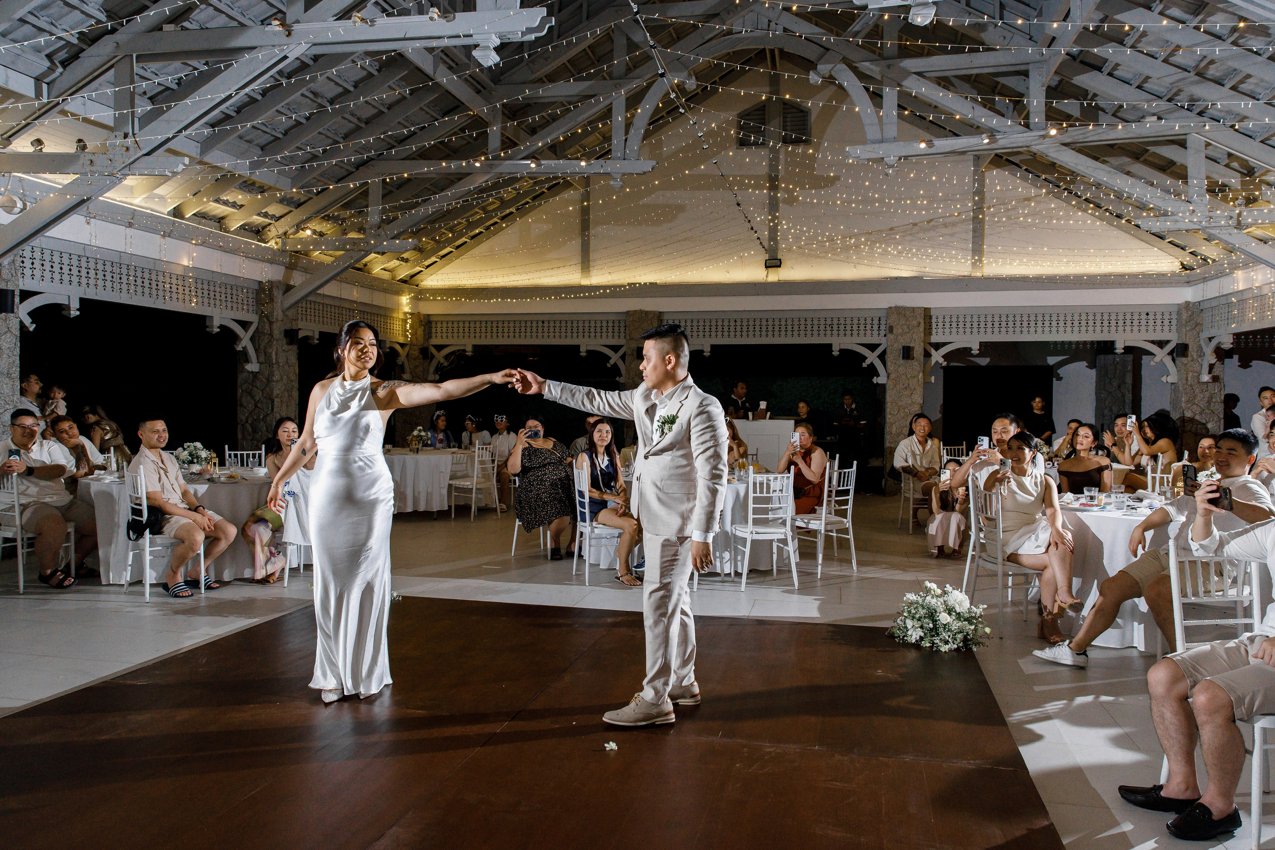 Wedding in Phuket at the Thavorn Hotel. Photographer in Phuket. Photographer Thailand