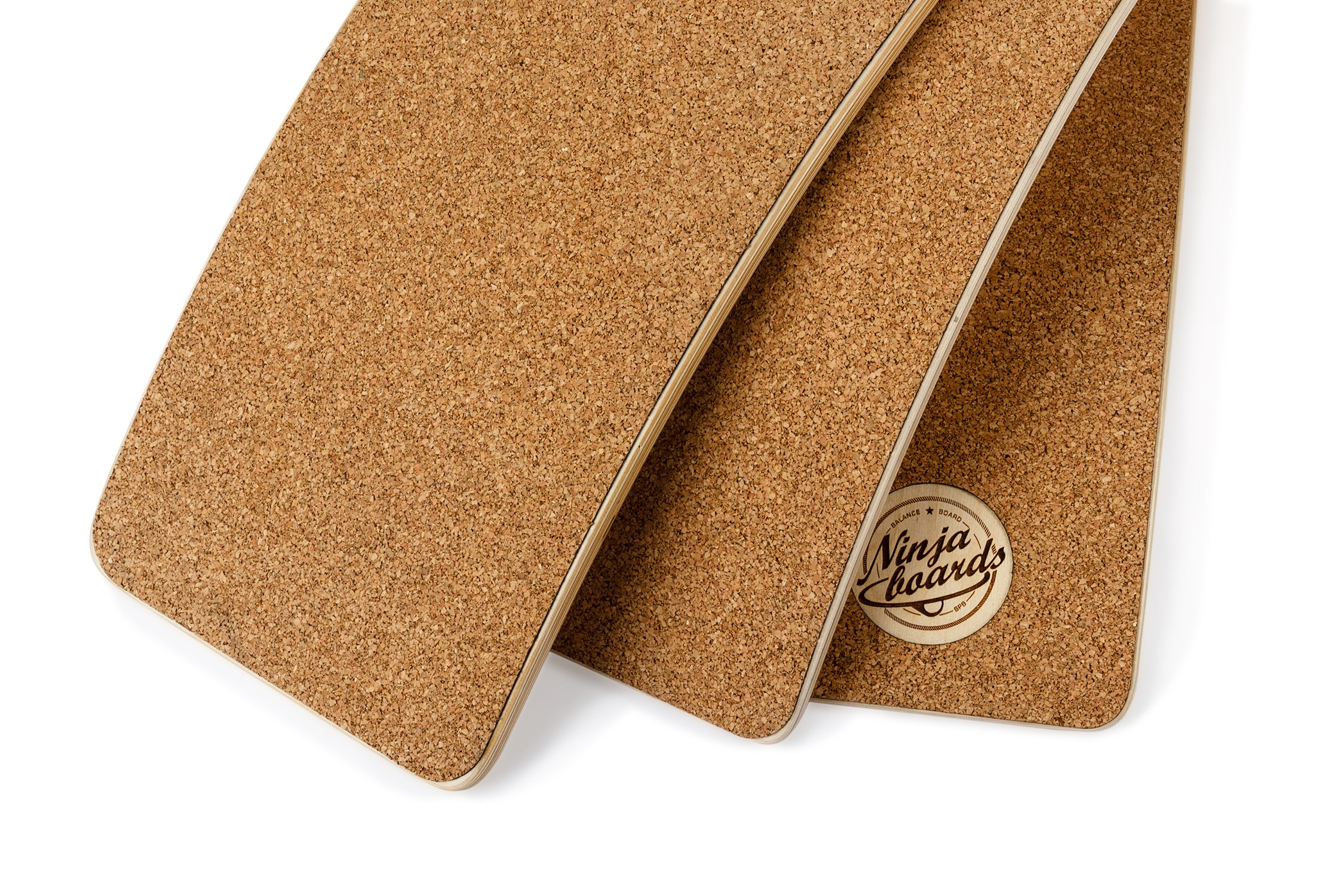 Предметный фотограф в Санкт-Петербурге. Студийная фотосессия для рекламы. Фото для маркетплейс. Профессиональный фотограф Сергей Пушкин. Фотосъёмка на белом фоне СПб. Фотограф обтравок. Фотосъемка для сайта и каталога. Фото спорттоваров. Балансборд.