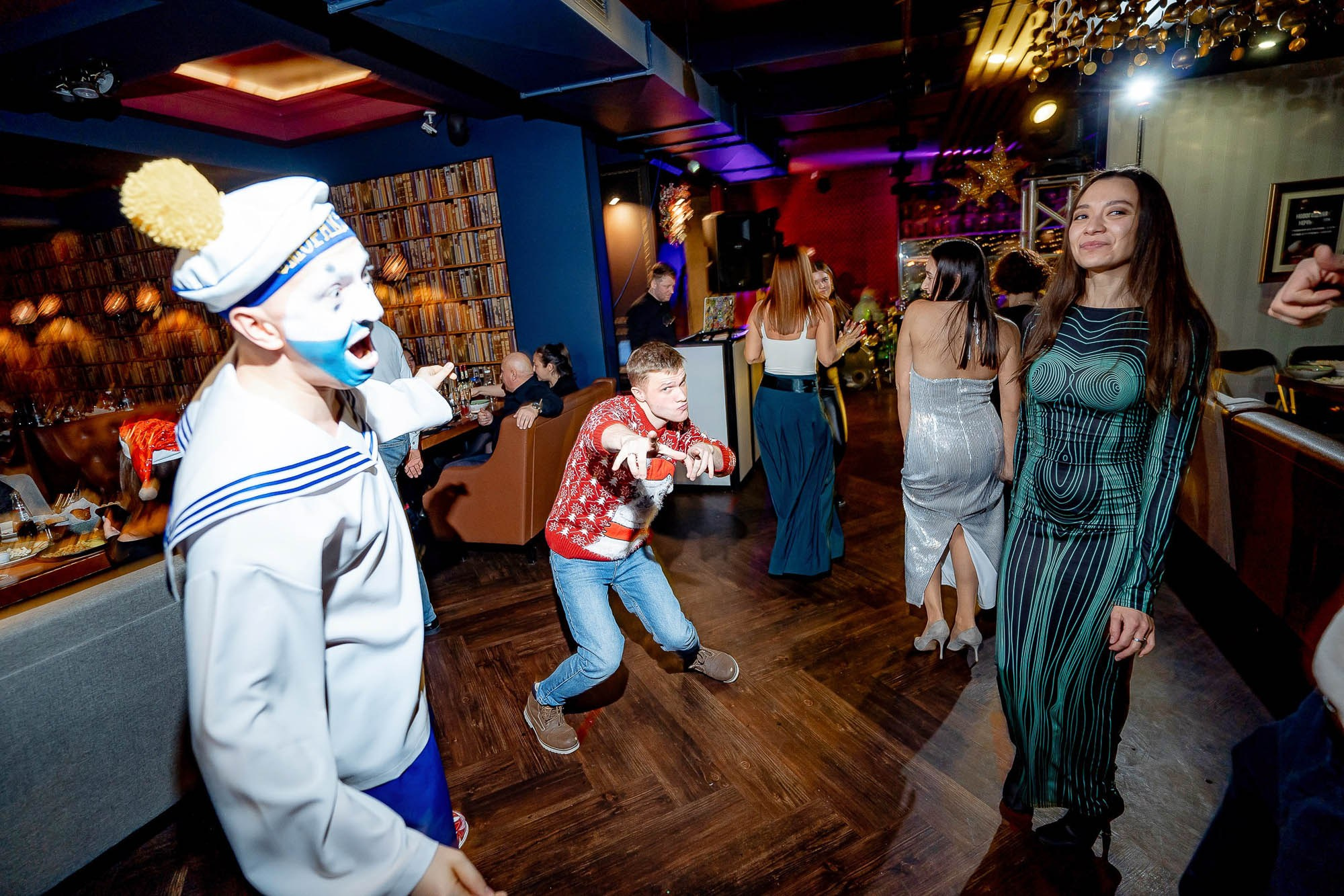 Новый год 2024 в Peoples. Сергей Кошкин. Репортажная и ивент-фотография в Сургуте