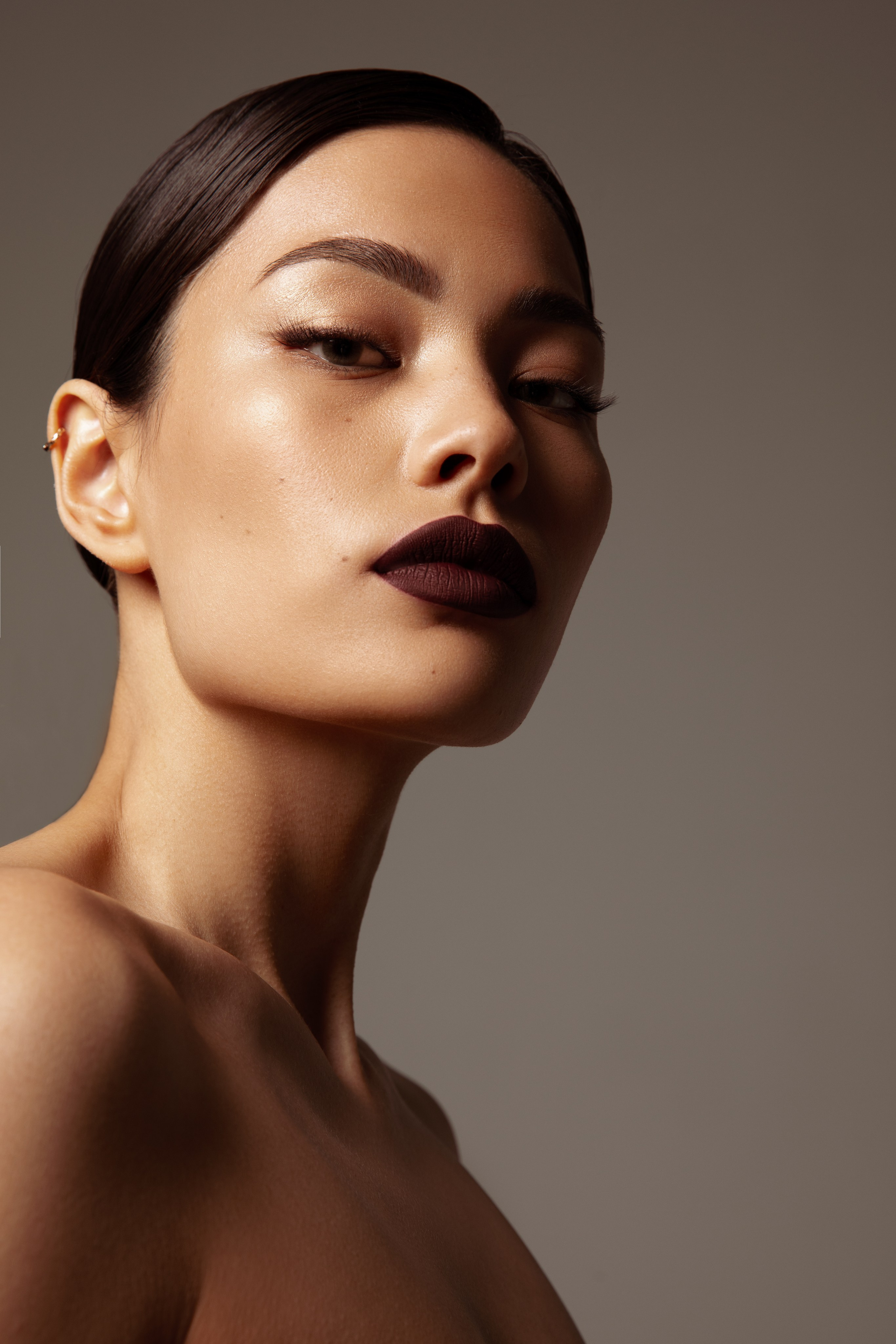 Съёмка косметики, парфюмерии, средств ухода (бьюти-бренды). Контент для визажистов, стилистов, блогеров. Рекламный фотограф Ксения Вершинина | Москва